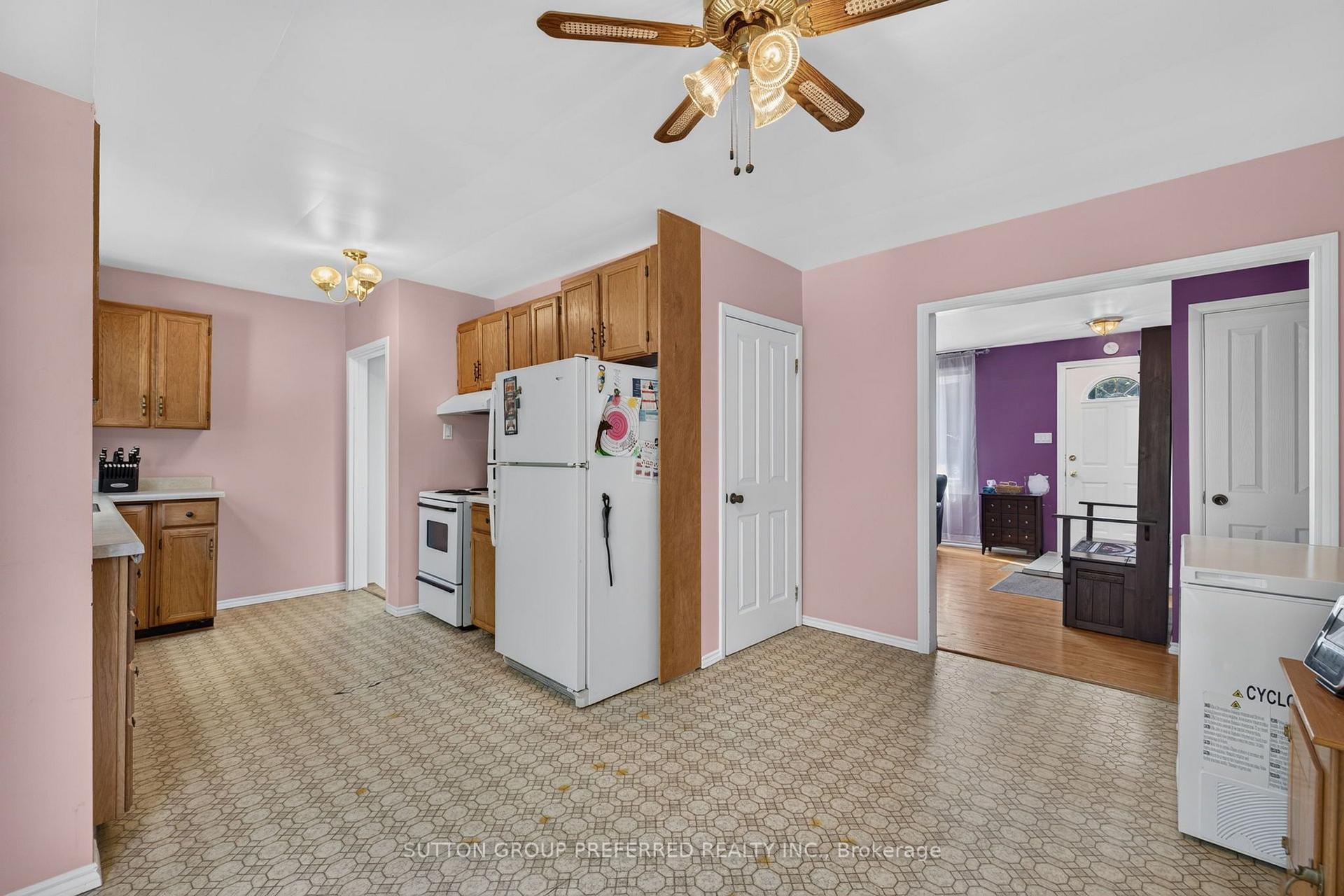 Photo 16 of 98 Queen Street, Thames Centre, Dorchester — HOMEH