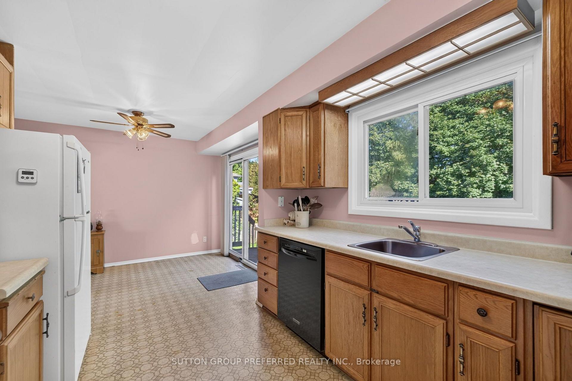 Photo 18 of 98 Queen Street, Thames Centre, Dorchester — HOMEH