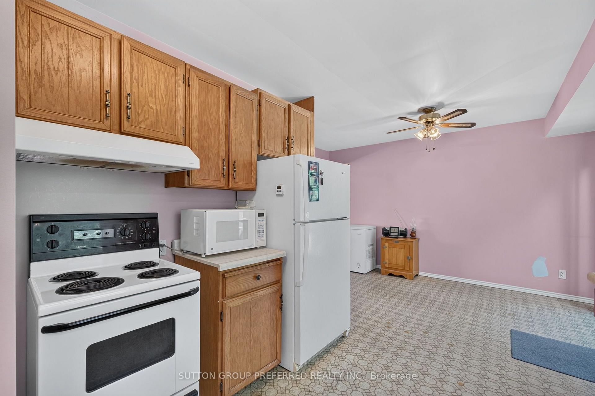 Photo 19 of 98 Queen Street, Thames Centre, Dorchester — HOMEH