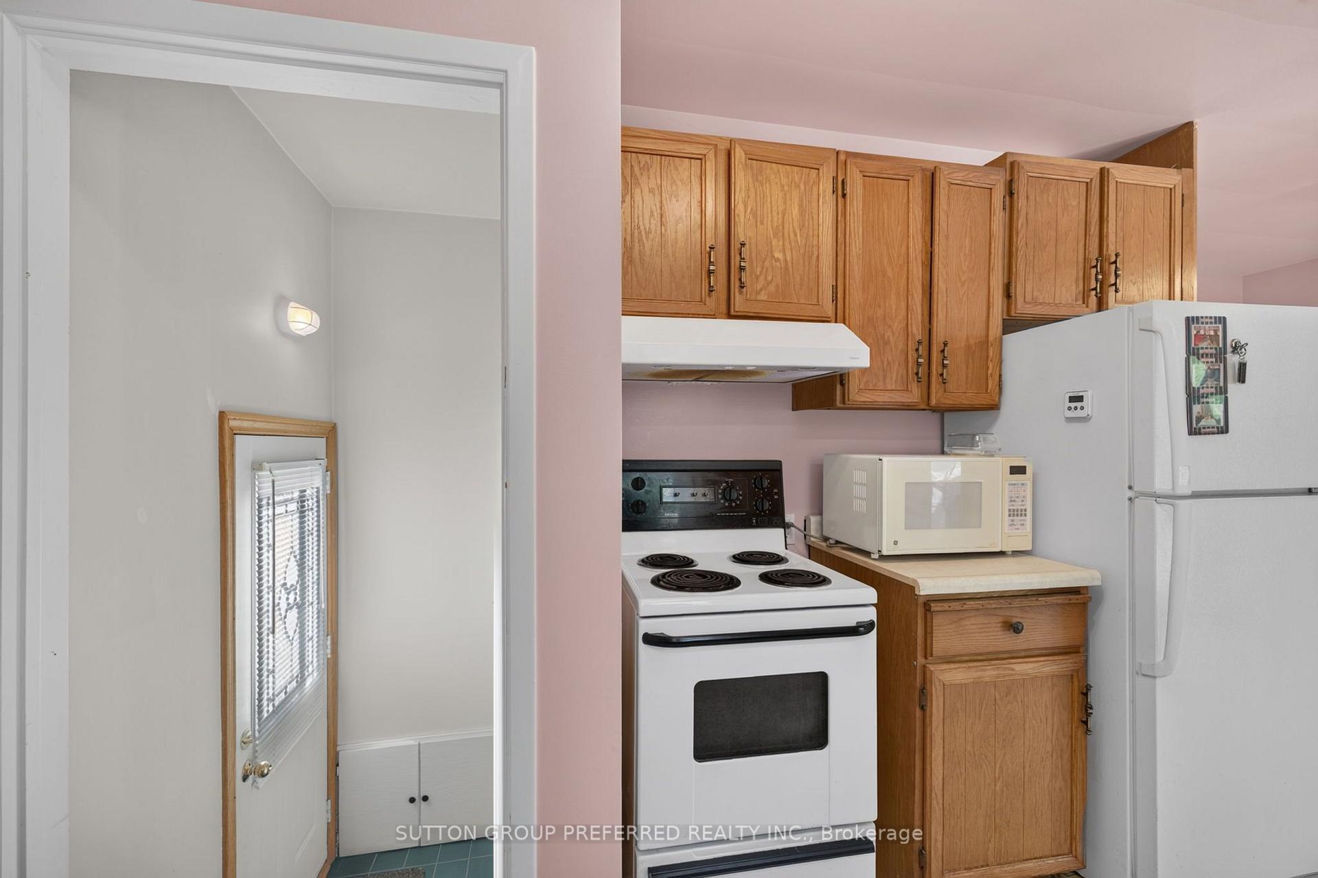 Photo 20 of 98 Queen Street, Thames Centre, Dorchester — HOMEH