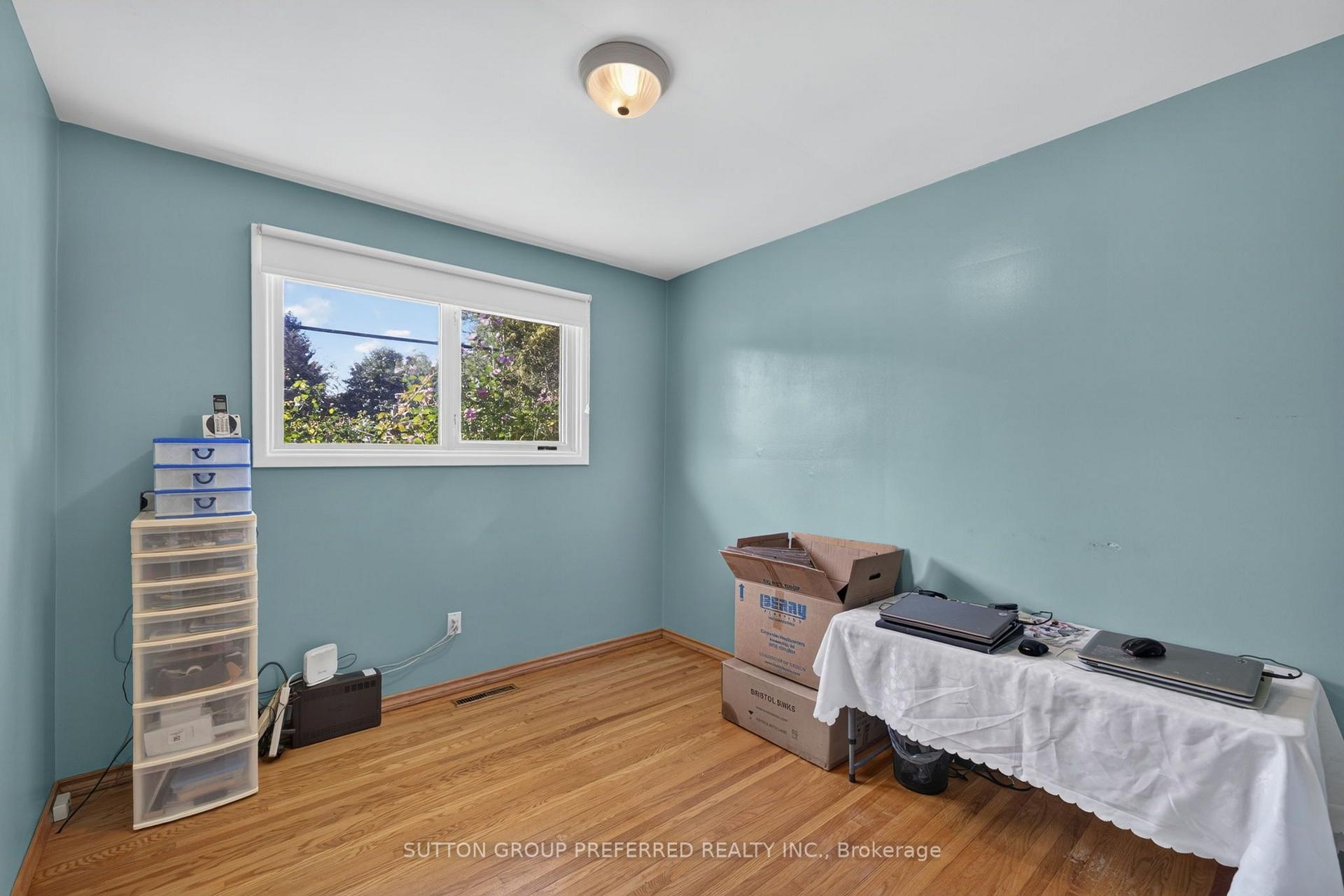 Photo 23 of 98 Queen Street, Thames Centre, Dorchester — HOMEH
