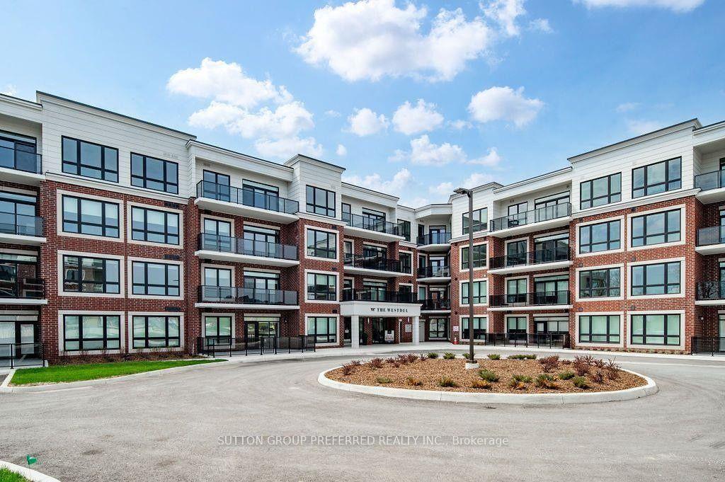 Front of Unit 107, 1975 Fountain Grass Drive