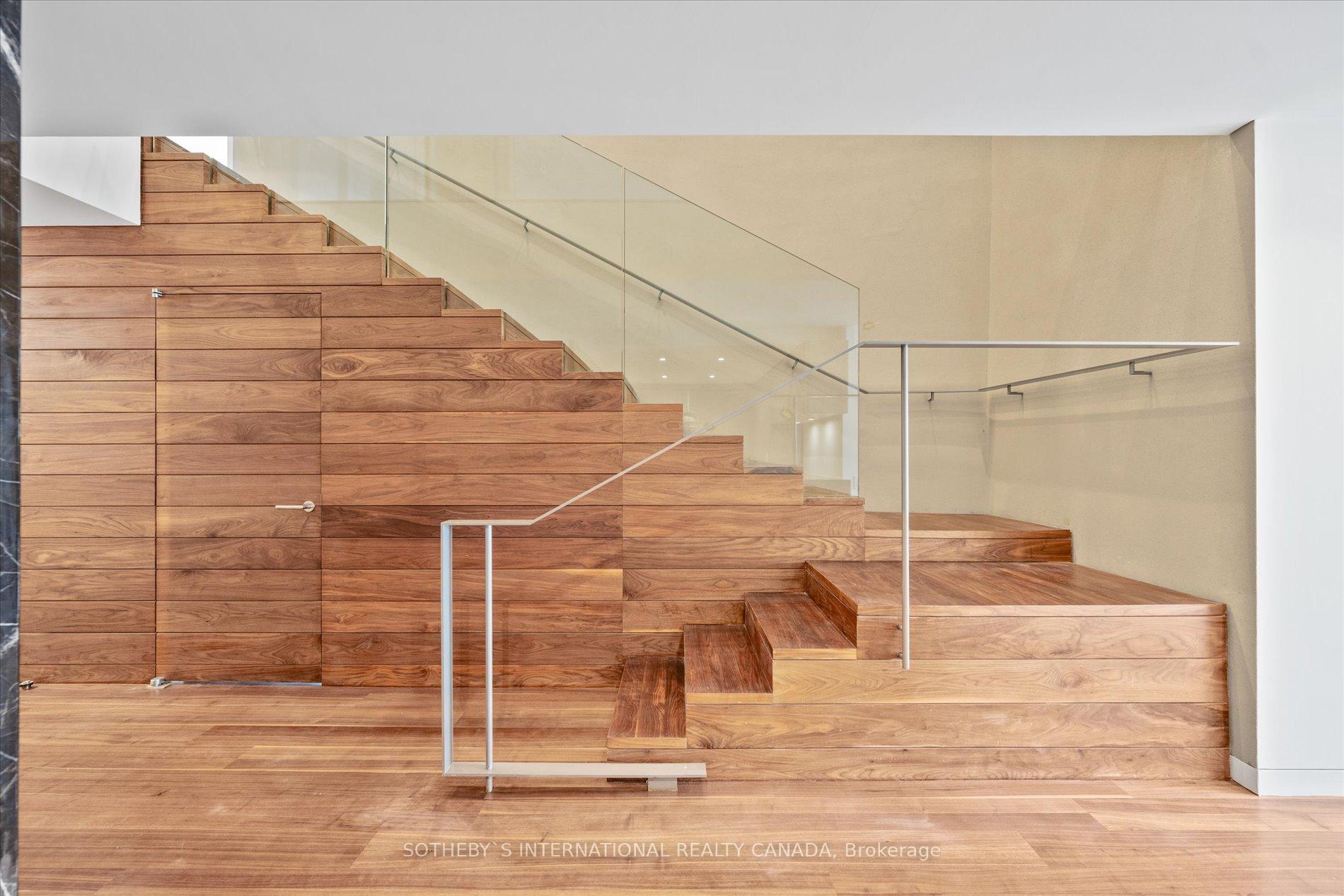 Photo 5 of Unit PH1001W, 500 Queens Quay W, Toronto, Waterfront Communities — HOMEH