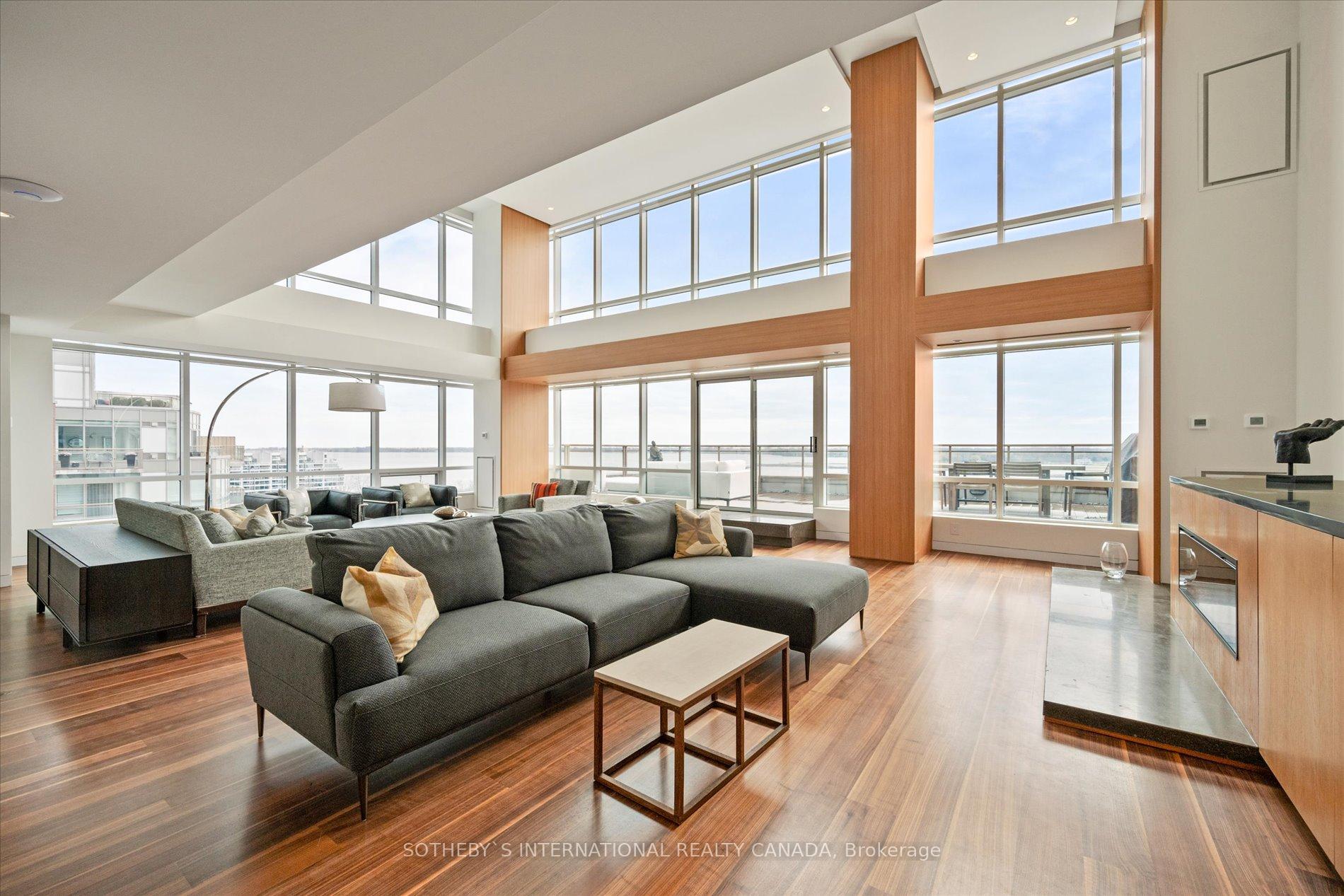 Photo 9 of Unit PH1001W, 500 Queens Quay W, Toronto, Waterfront Communities — HOMEH
