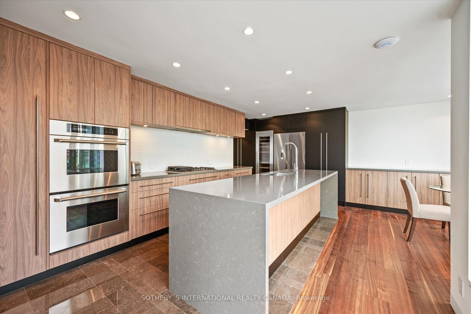 Photo 18 of Unit PH1001W, 500 Queens Quay W, Toronto, Waterfront Communities — HOMEH