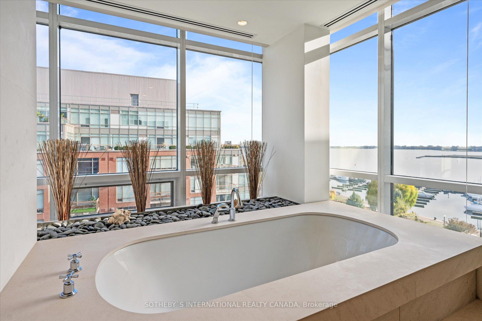 Photo 33 of Unit PH1001W, 500 Queens Quay W, Toronto, Waterfront Communities — HOMEH