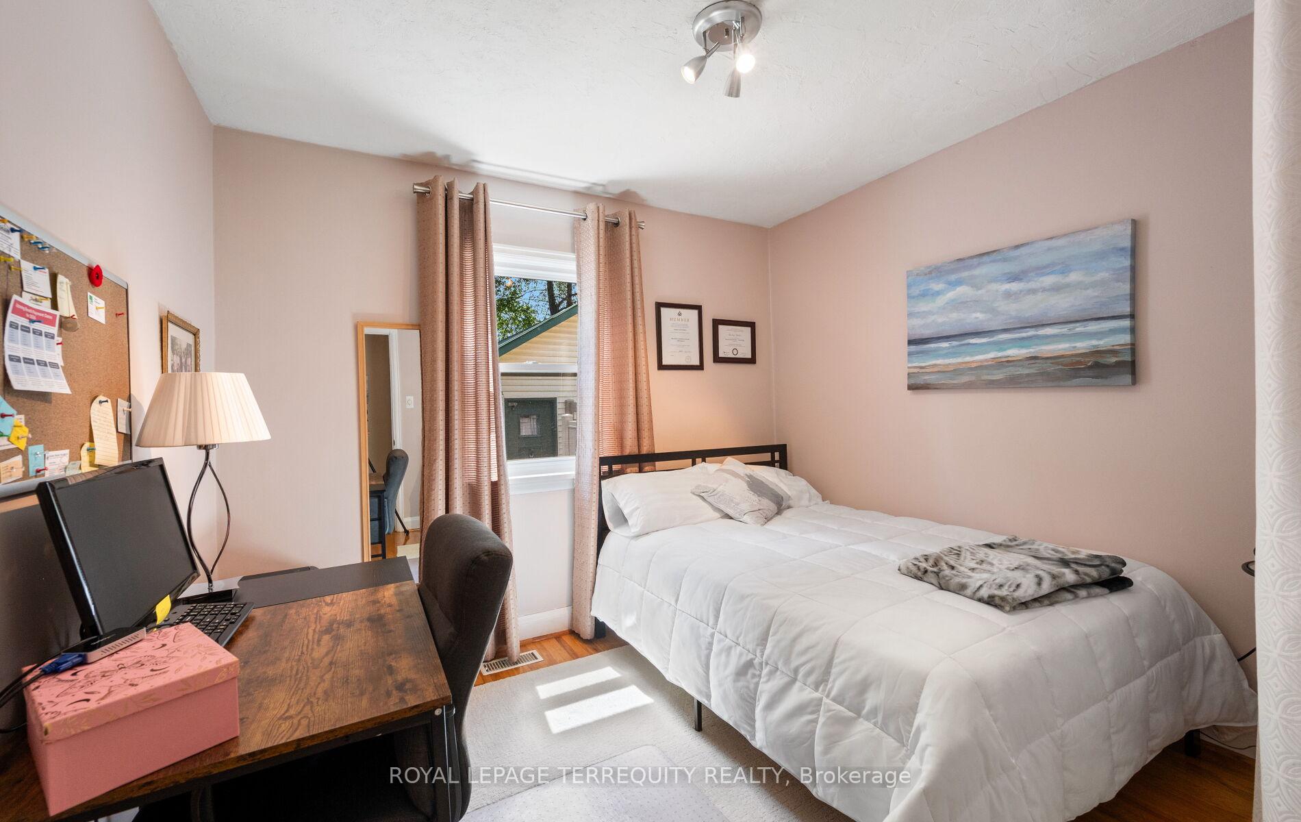 Photo 26 of 33 Rogers Road, Brampton, Brampton West — HOMEH
