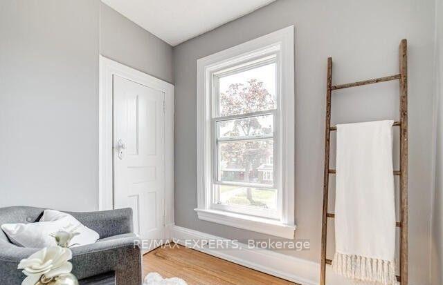 Photo 4 of Unit 2, 98 Elgin Street, Oshawa, O'Neill — HOMEH