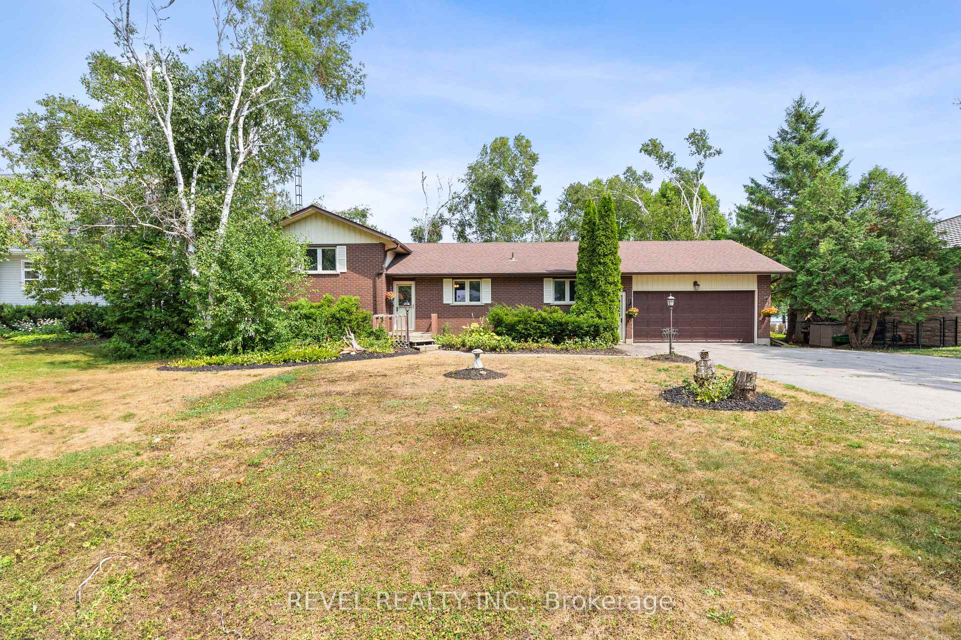 Photo 8 of 126 Pinewood Boulevard, Kawartha Lakes, Carden — HOMEH