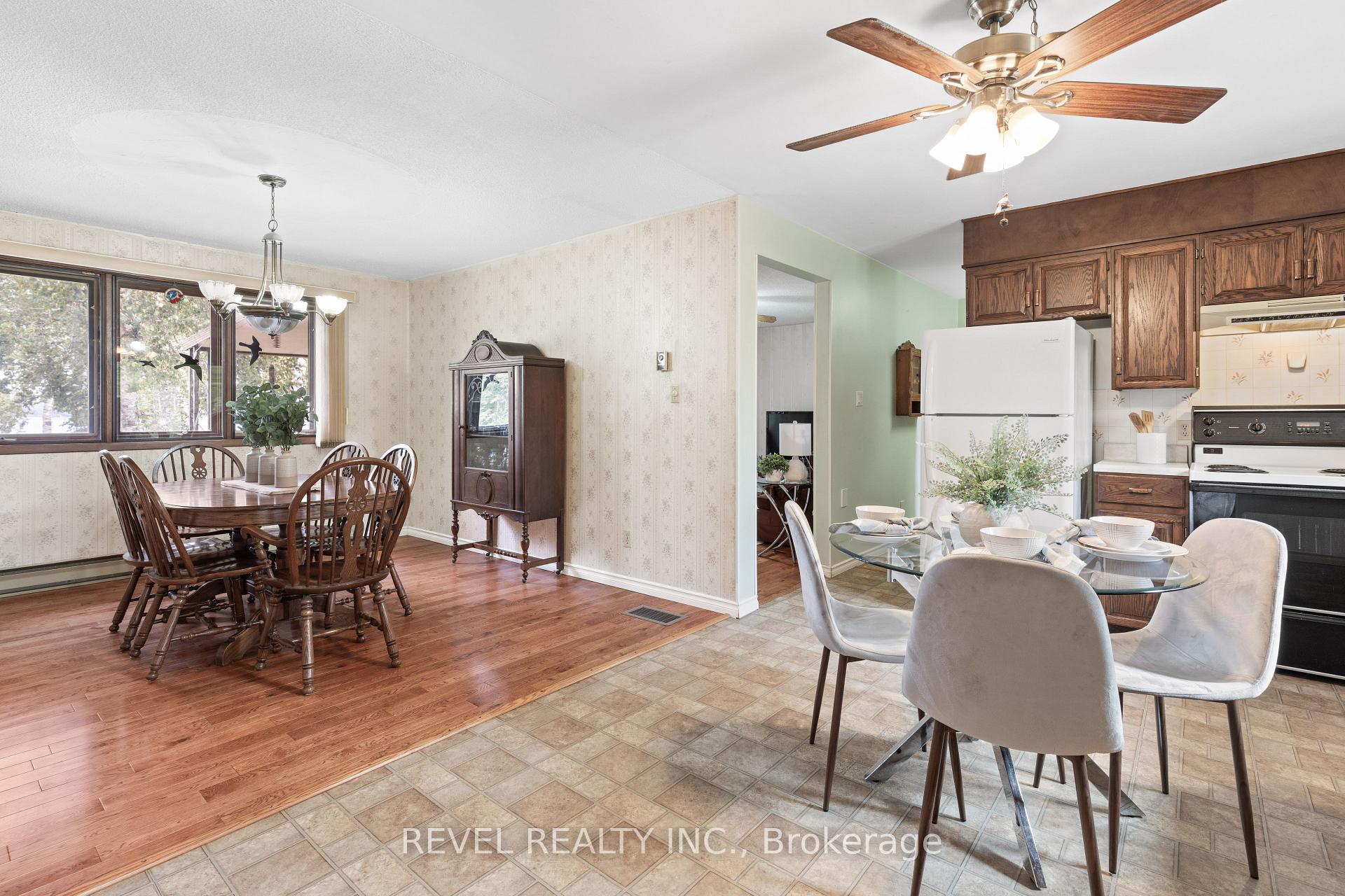 Photo 10 of 126 Pinewood Boulevard, Kawartha Lakes, Carden — HOMEH