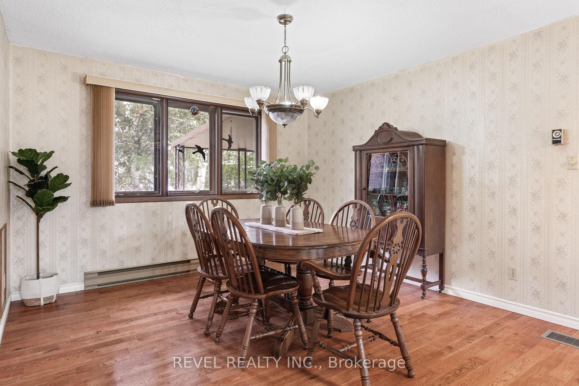 Photo 13 of 126 Pinewood Boulevard, Kawartha Lakes, Carden — HOMEH
