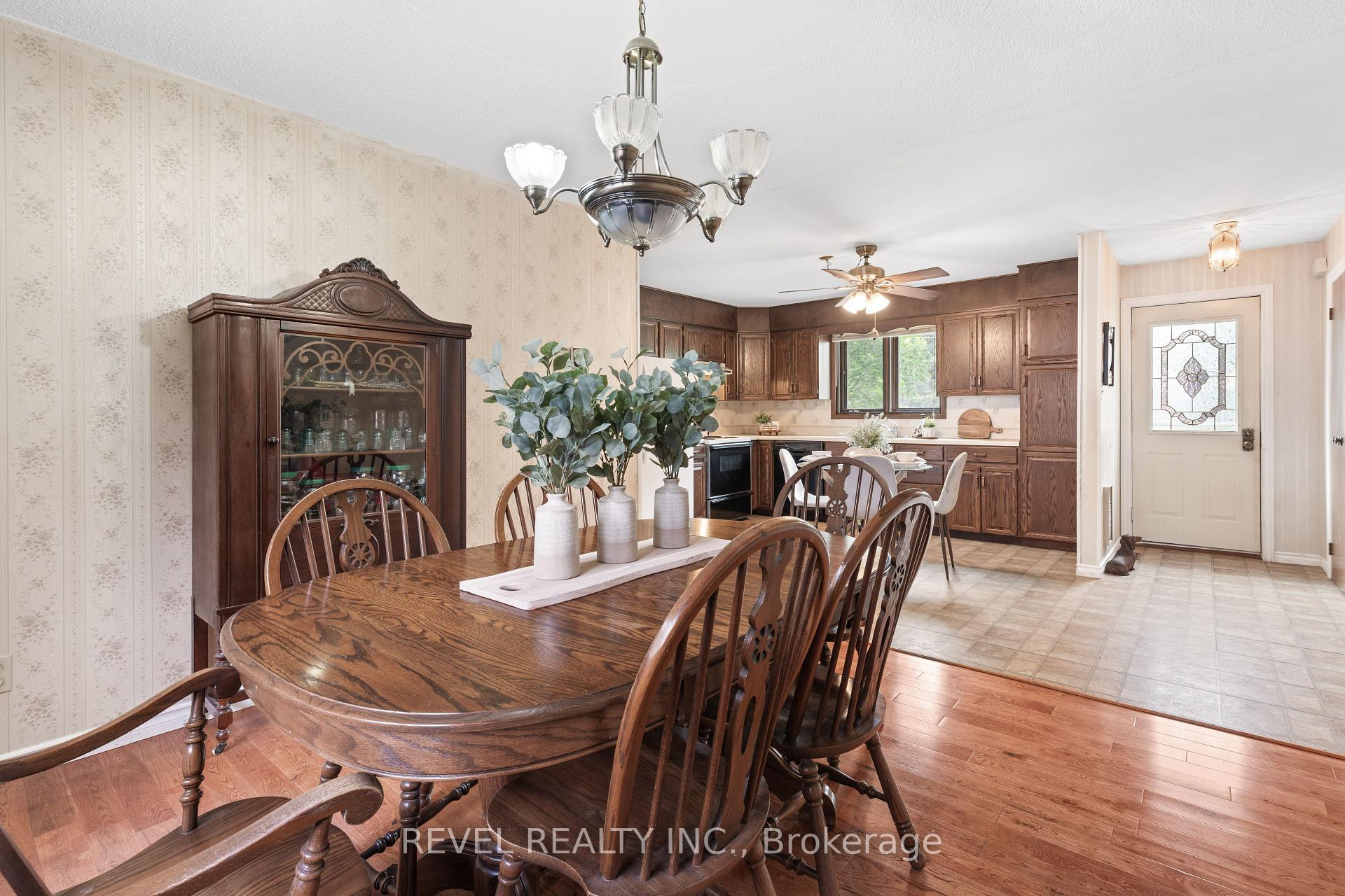 Photo 20 of 126 Pinewood Boulevard, Kawartha Lakes, Carden — HOMEH