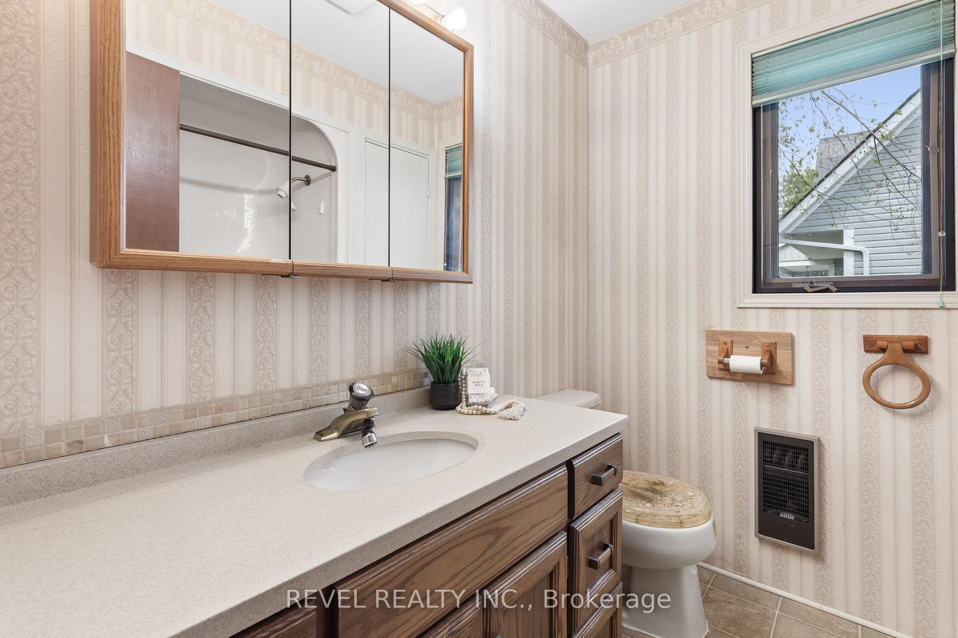 Photo 36 of 126 Pinewood Boulevard, Kawartha Lakes, Carden — HOMEH