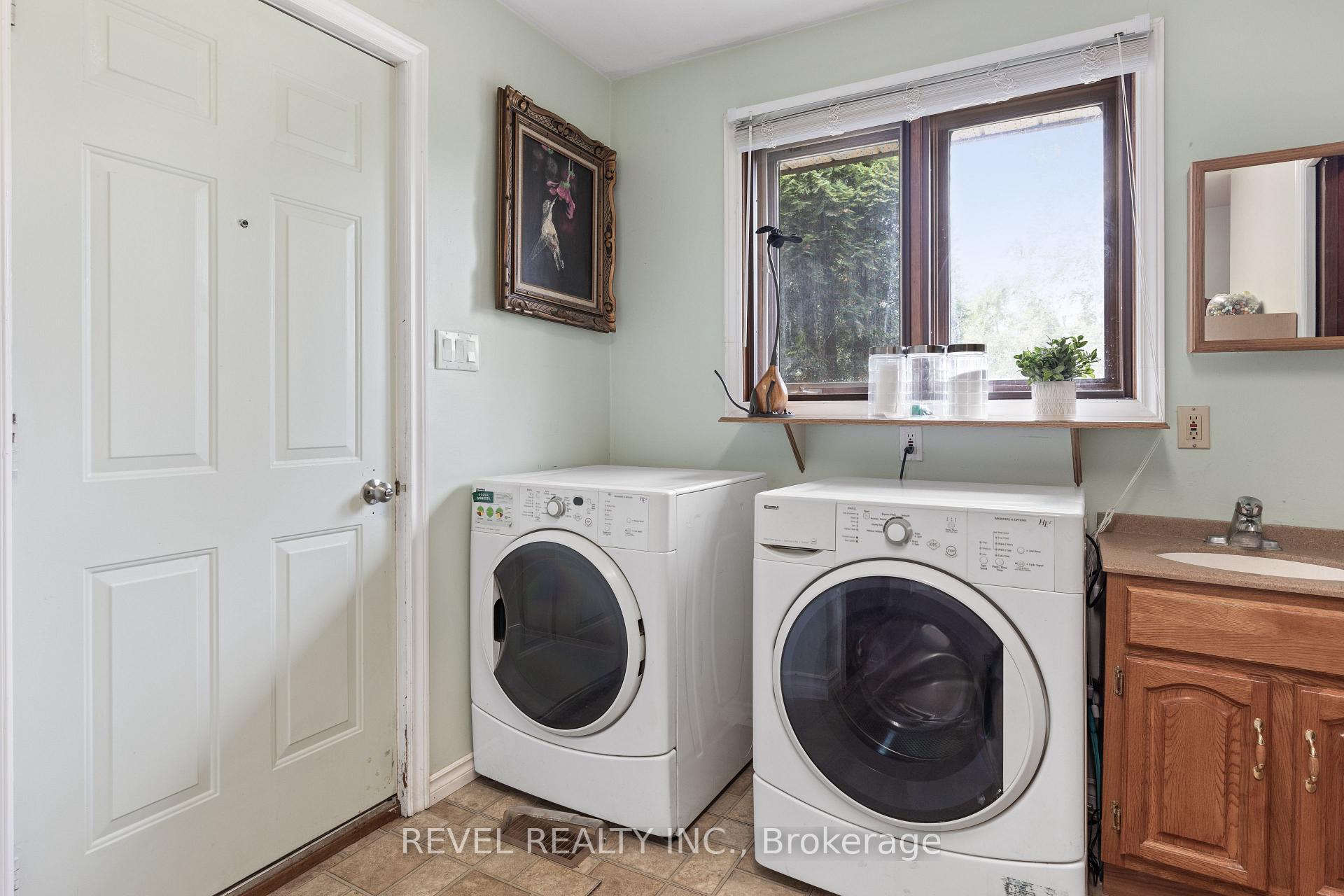 Photo 37 of 126 Pinewood Boulevard, Kawartha Lakes, Carden — HOMEH