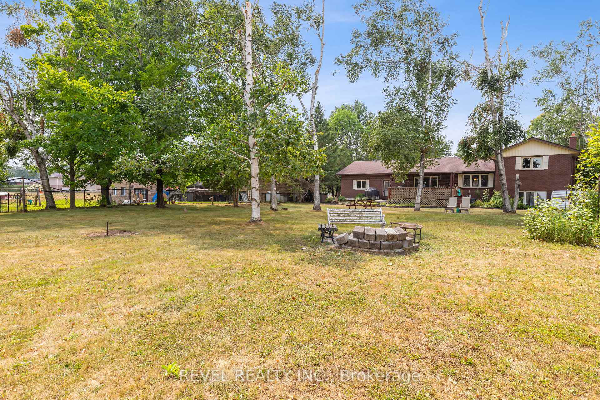 Photo 44 of 126 Pinewood Boulevard, Kawartha Lakes, Carden — HOMEH