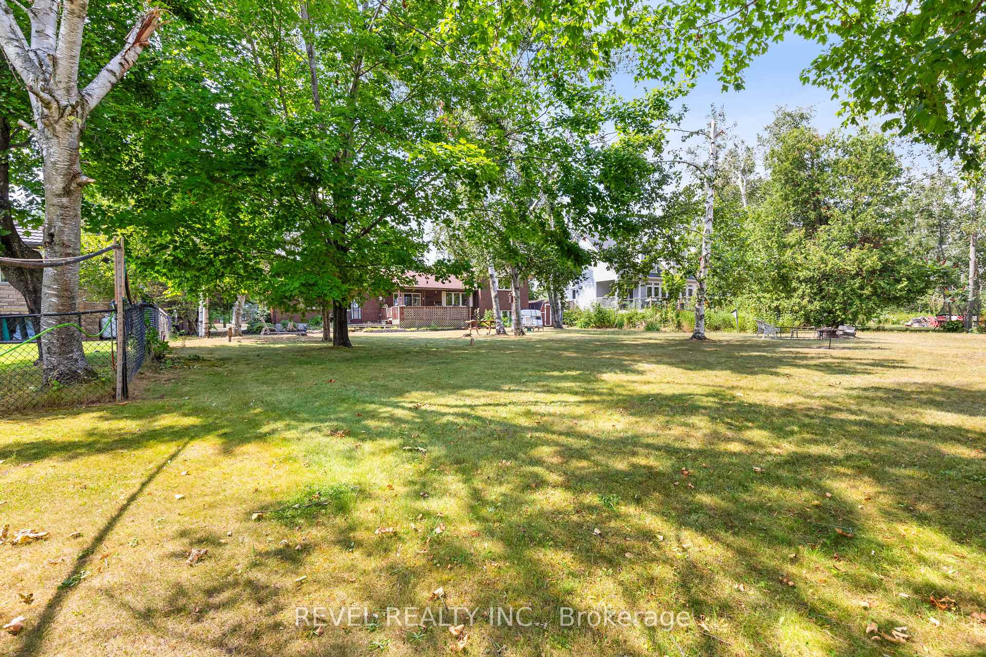 Photo 45 of 126 Pinewood Boulevard, Kawartha Lakes, Carden — HOMEH