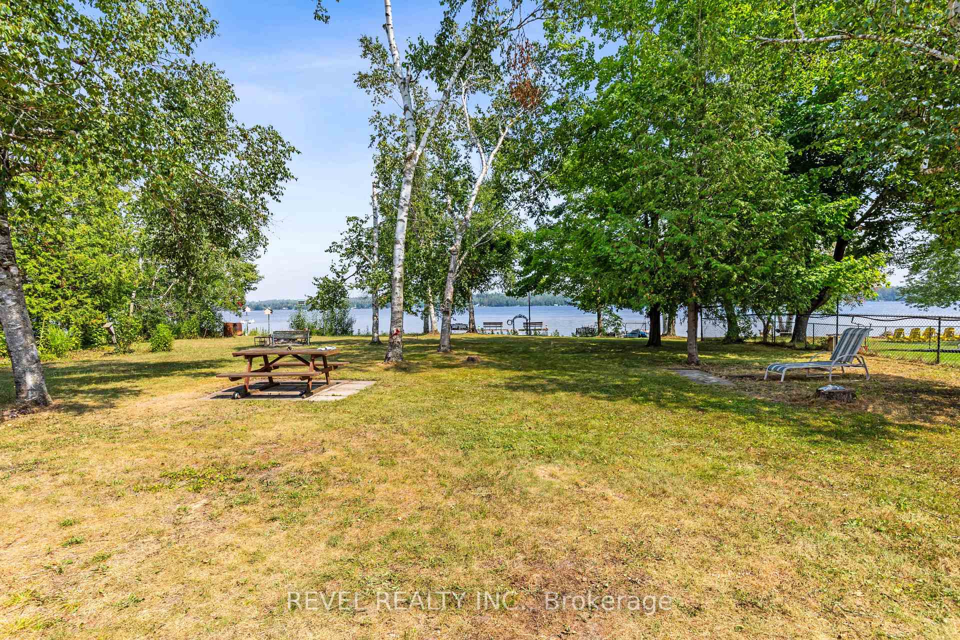 Photo 46 of 126 Pinewood Boulevard, Kawartha Lakes, Carden — HOMEH