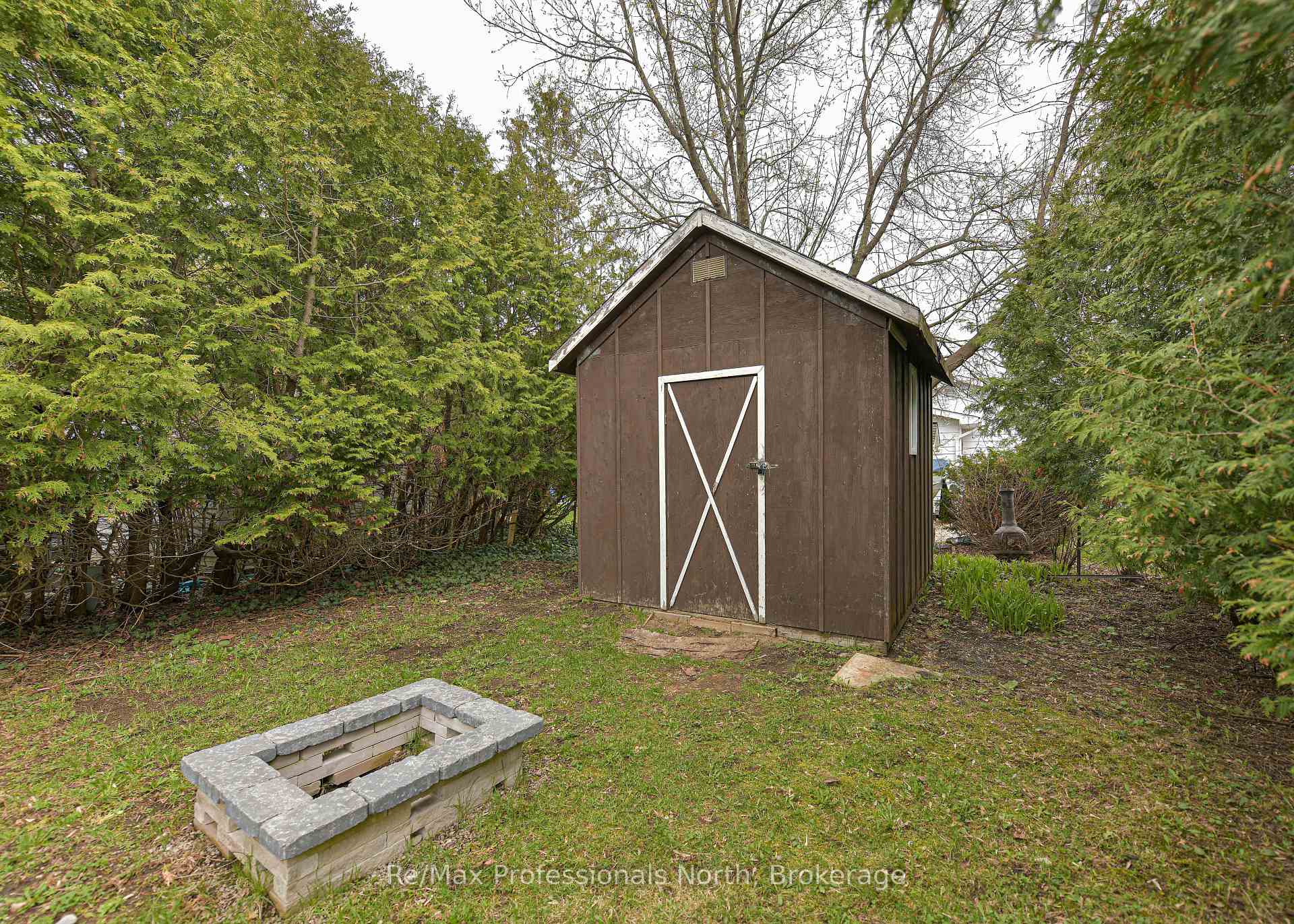 Photo 7 of 817 Eighth Avenue, Tay, Port McNicoll — HOMEH
