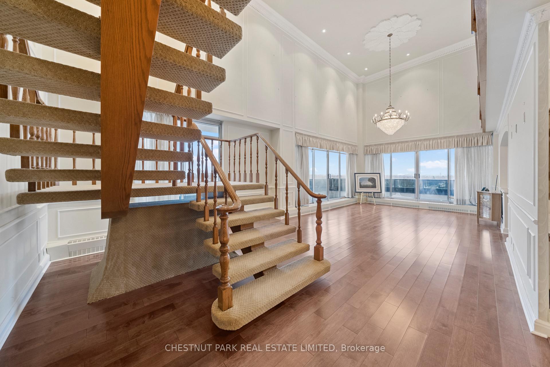 Photo 6 of Unit PH 1, 2600 Bathurst Street, Toronto, Englemount-Lawrence — HOMEH