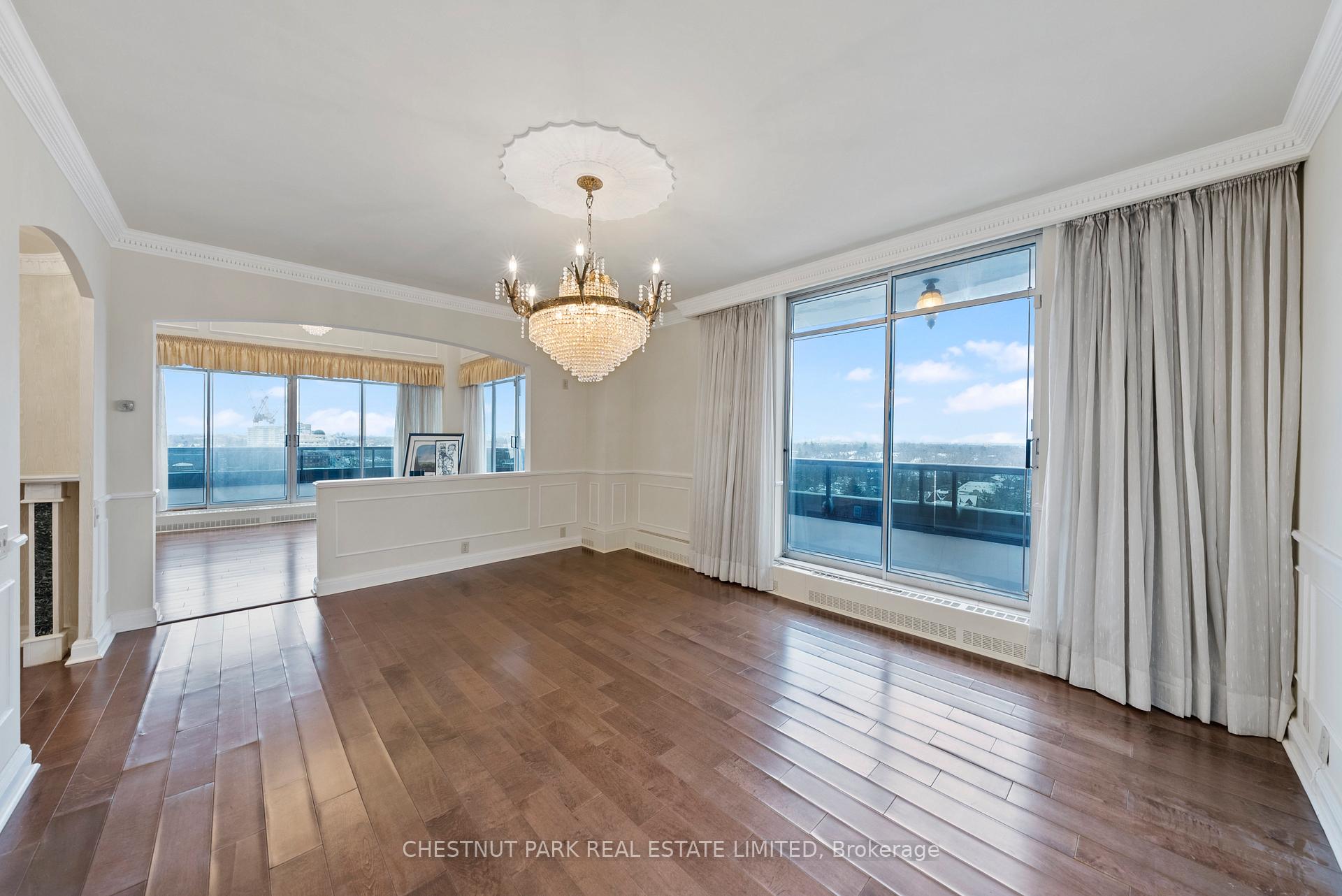 Photo 10 of Unit PH 1, 2600 Bathurst Street, Toronto, Englemount-Lawrence — HOMEH
