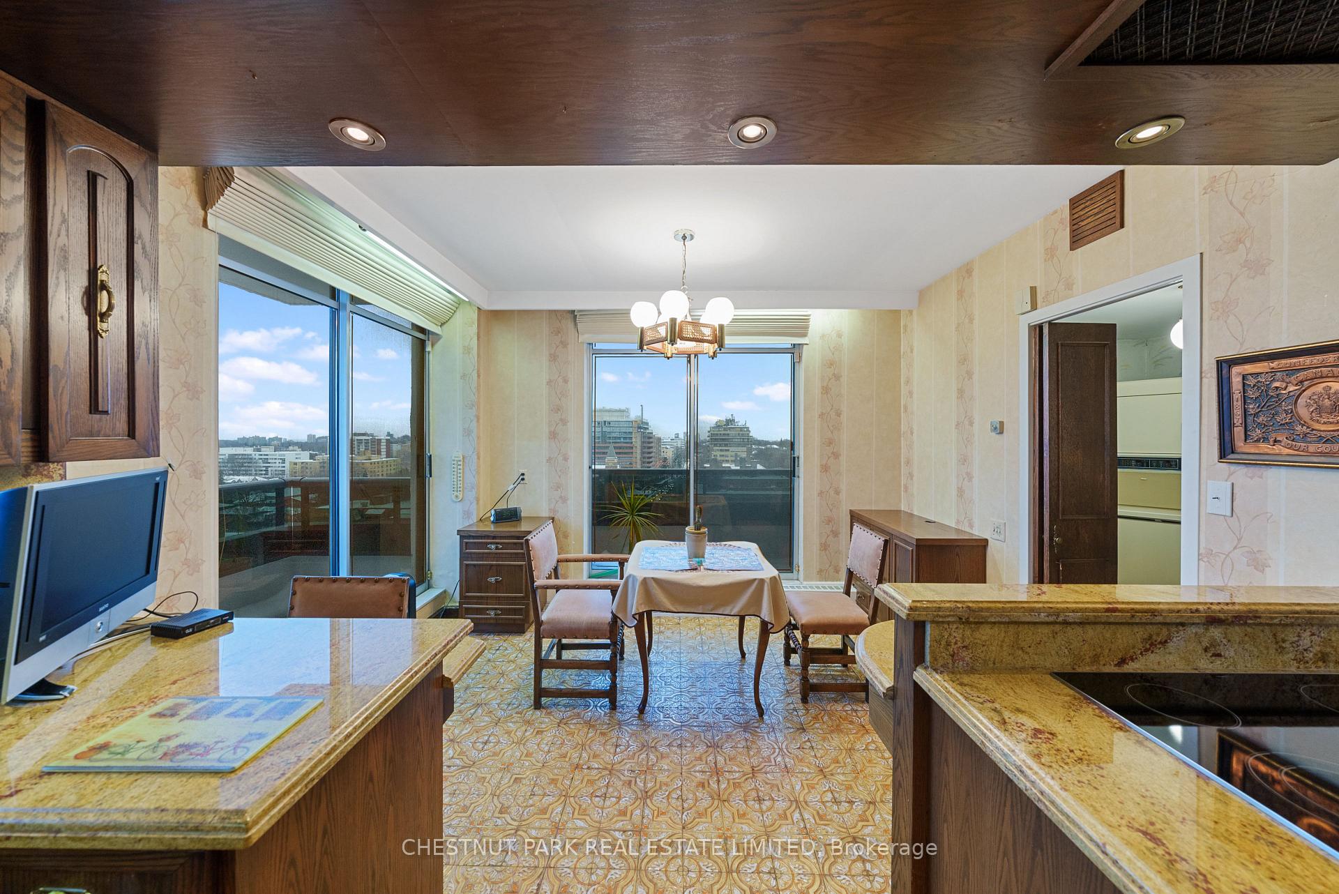 Photo 14 of Unit PH 1, 2600 Bathurst Street, Toronto, Englemount-Lawrence — HOMEH