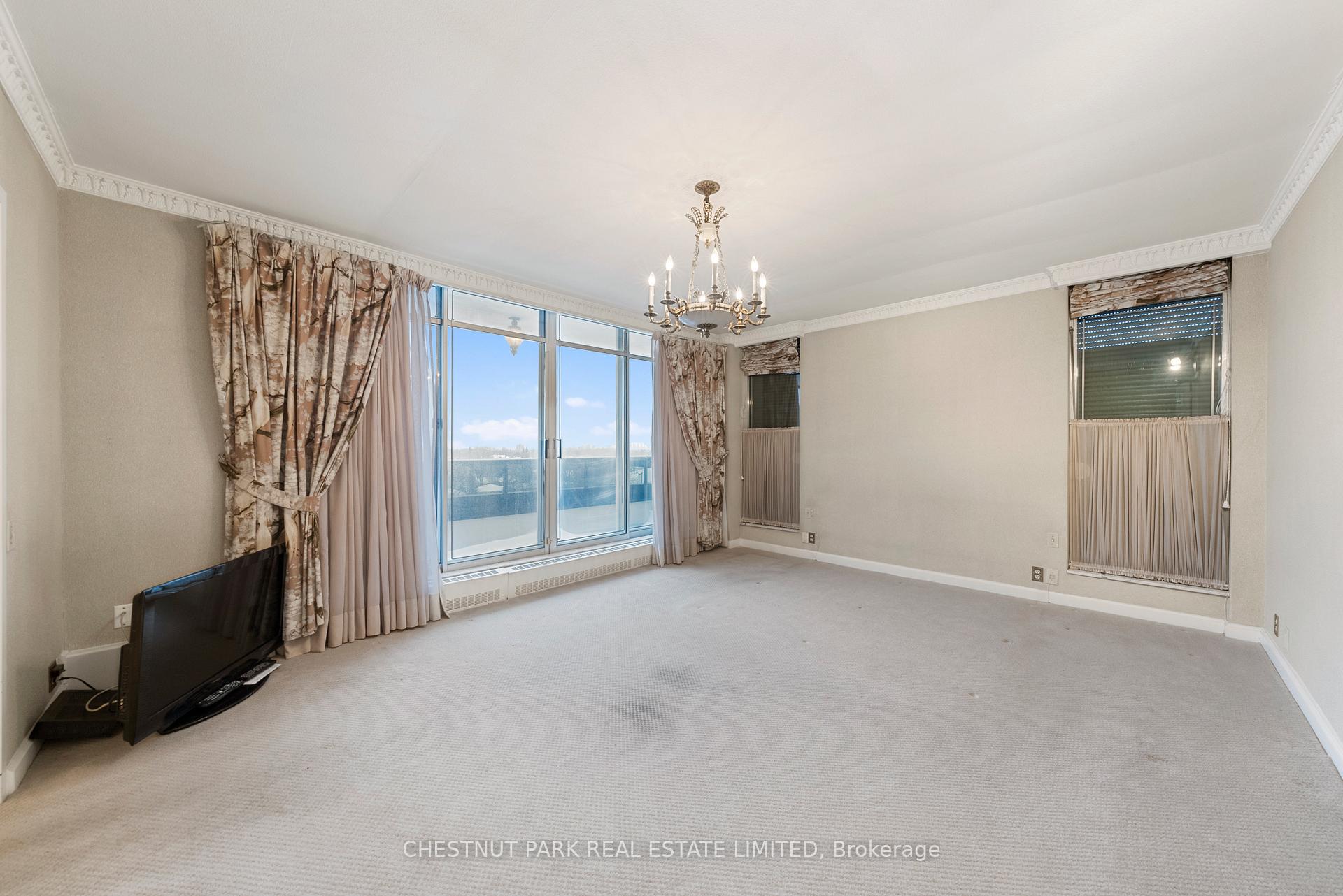 Photo 19 of Unit PH 1, 2600 Bathurst Street, Toronto, Englemount-Lawrence — HOMEH