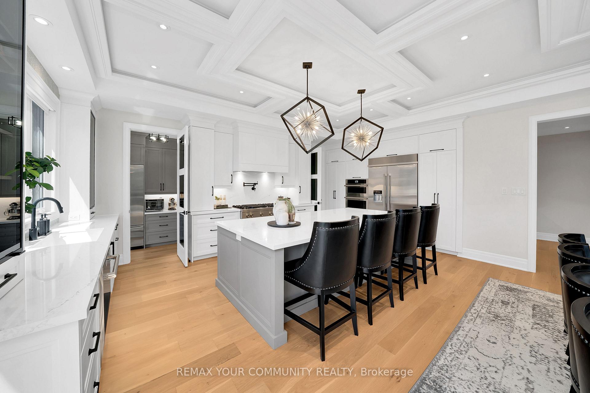Photo 3 of 36 Arbordale Drive, Vaughan, Vellore Village — HOMEH