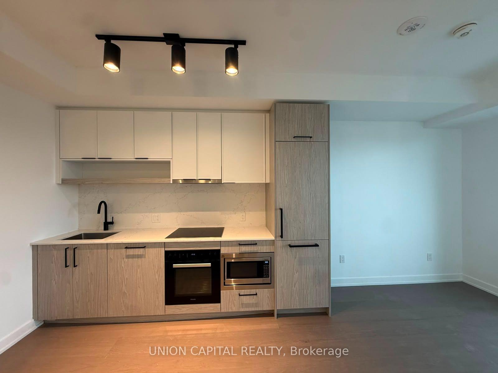 Photo 3 of Unit 1017, 89 Montclair Avenue, Toronto, Forest Hill South — HOMEH