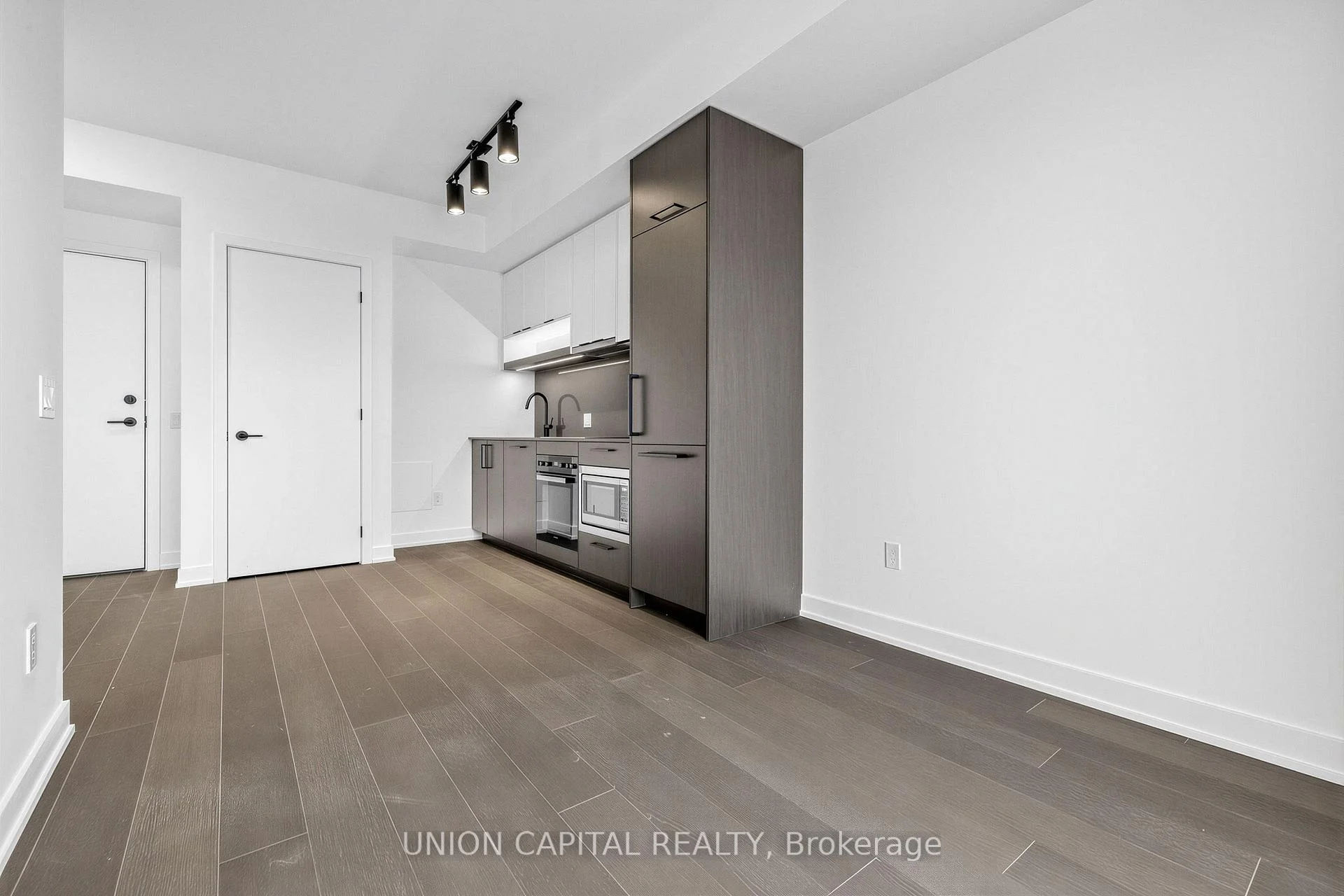 Photo 18 of Unit 1017, 89 Montclair Avenue, Toronto, Forest Hill South — HOMEH