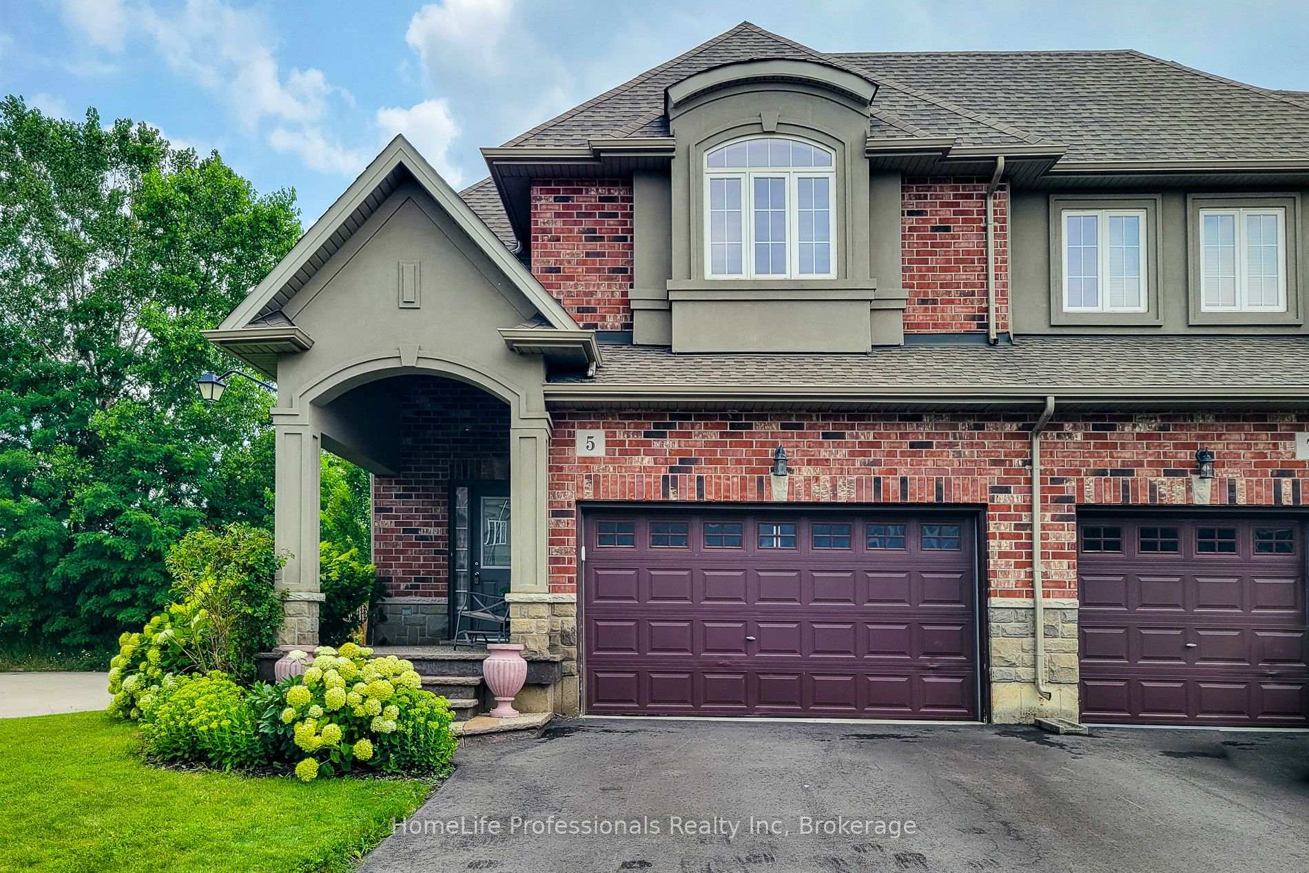 Photo 2 of 5 Medici Lane, Hamilton, Carpenter — HOMEH