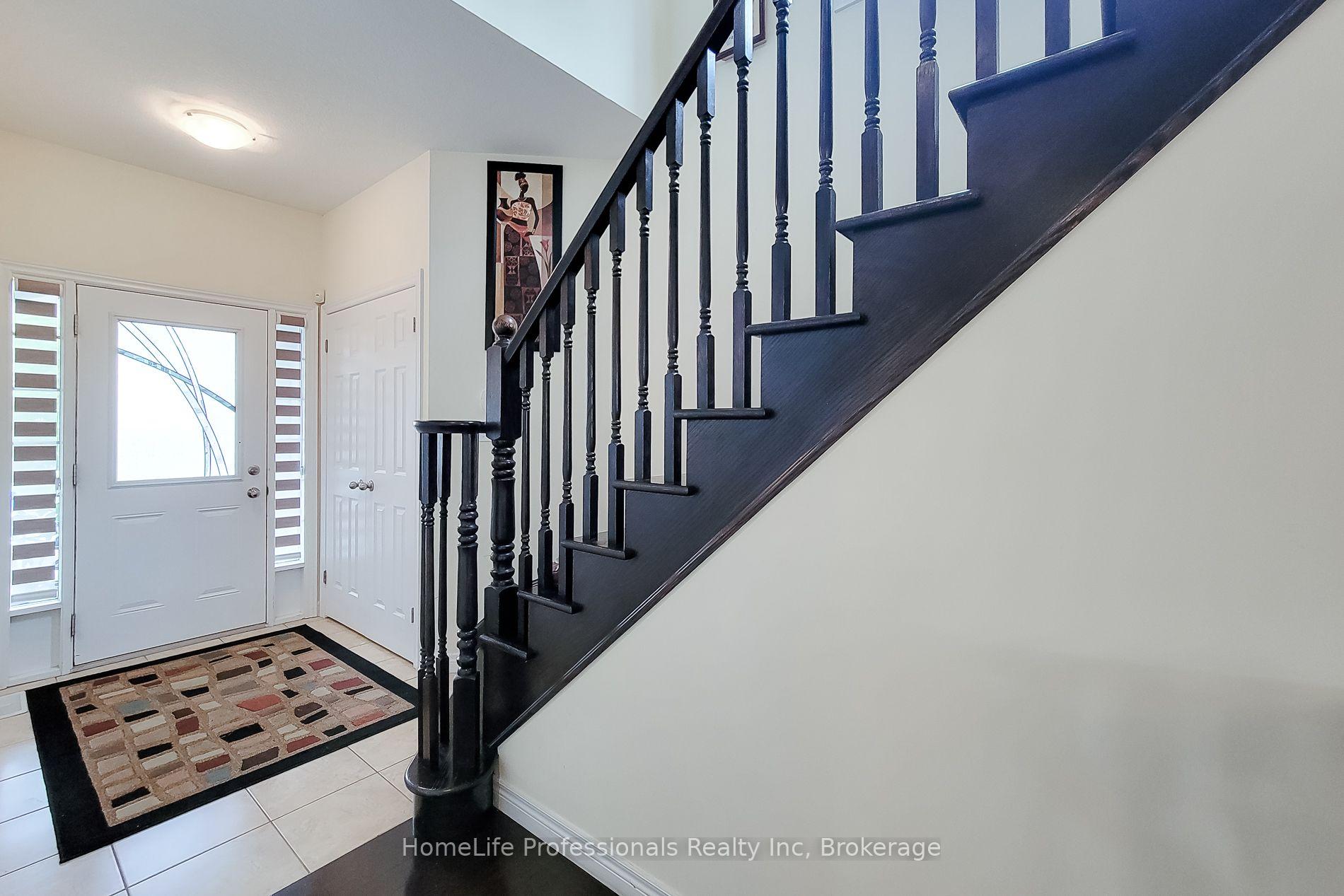 Photo 11 of 5 Medici Lane, Hamilton, Carpenter — HOMEH