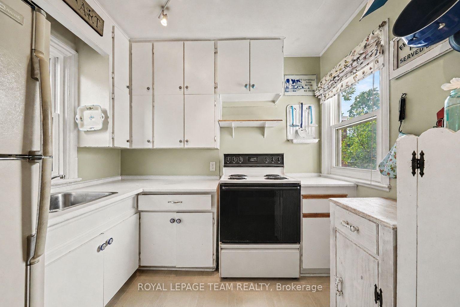 Photo 4 of 6577 Fourth Line Road, Ottawa, North Gower — HOMEH