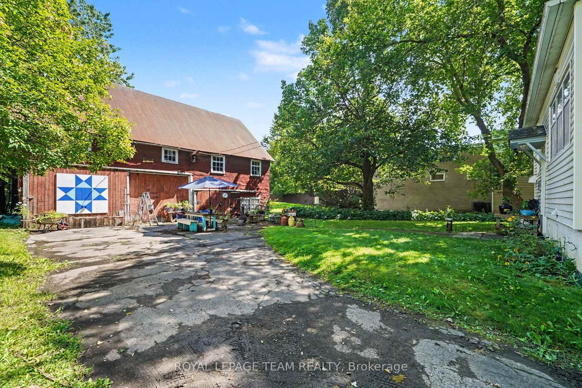 Photo 18 of 6577 Fourth Line Road, Ottawa, North Gower — HOMEH