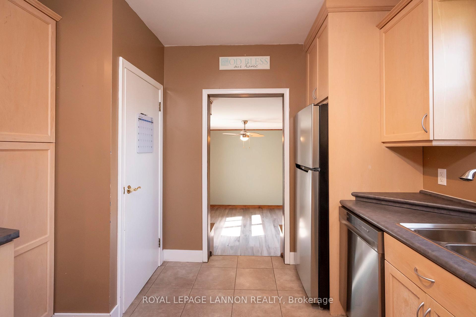 Photo 9 of 2219 Arthur Street E, Thunder Bay, Edgewater Park — HOMEH