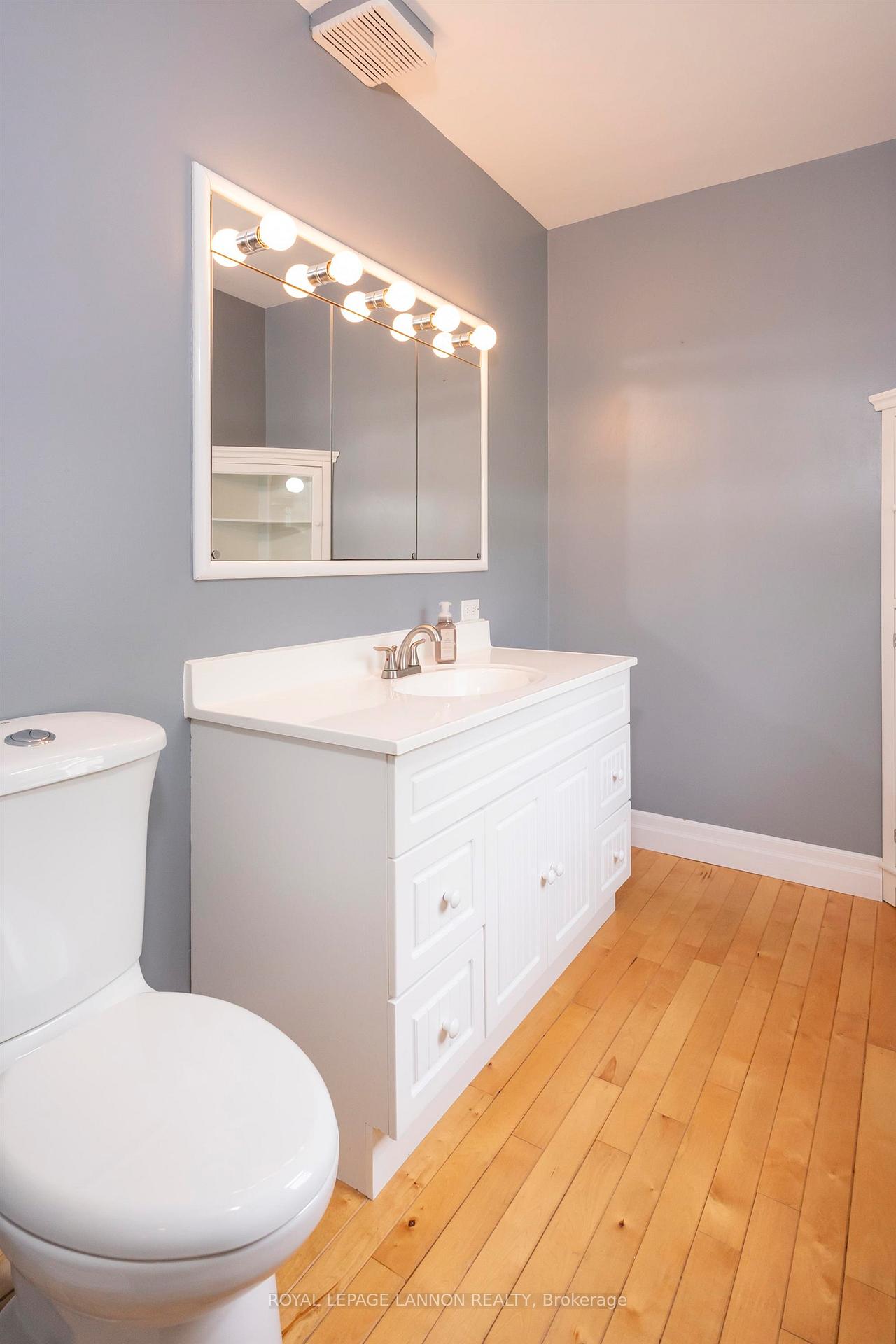 Photo 18 of 2219 Arthur Street E, Thunder Bay, Edgewater Park — HOMEH