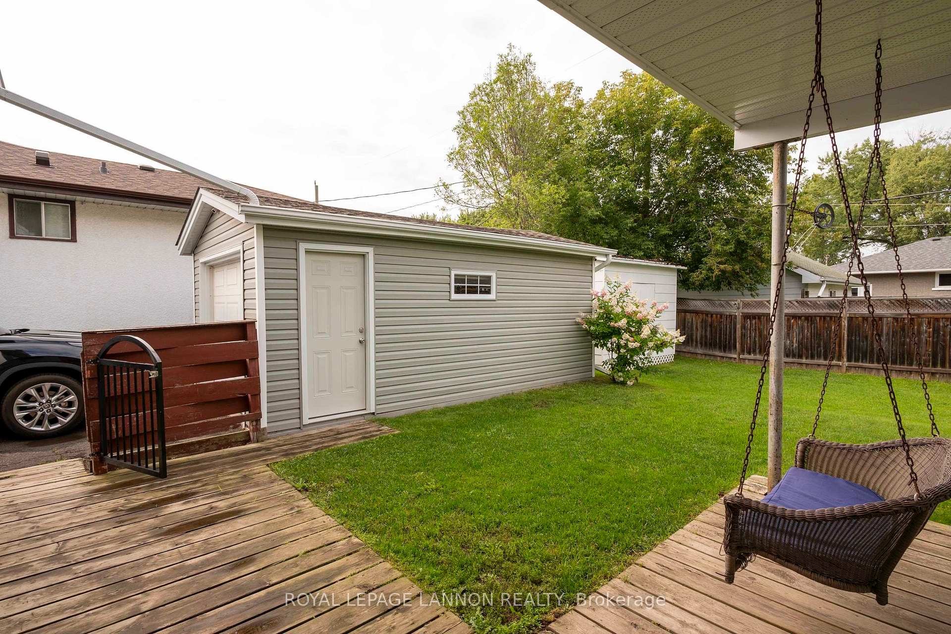 Photo 36 of 2219 Arthur Street E, Thunder Bay, Edgewater Park — HOMEH