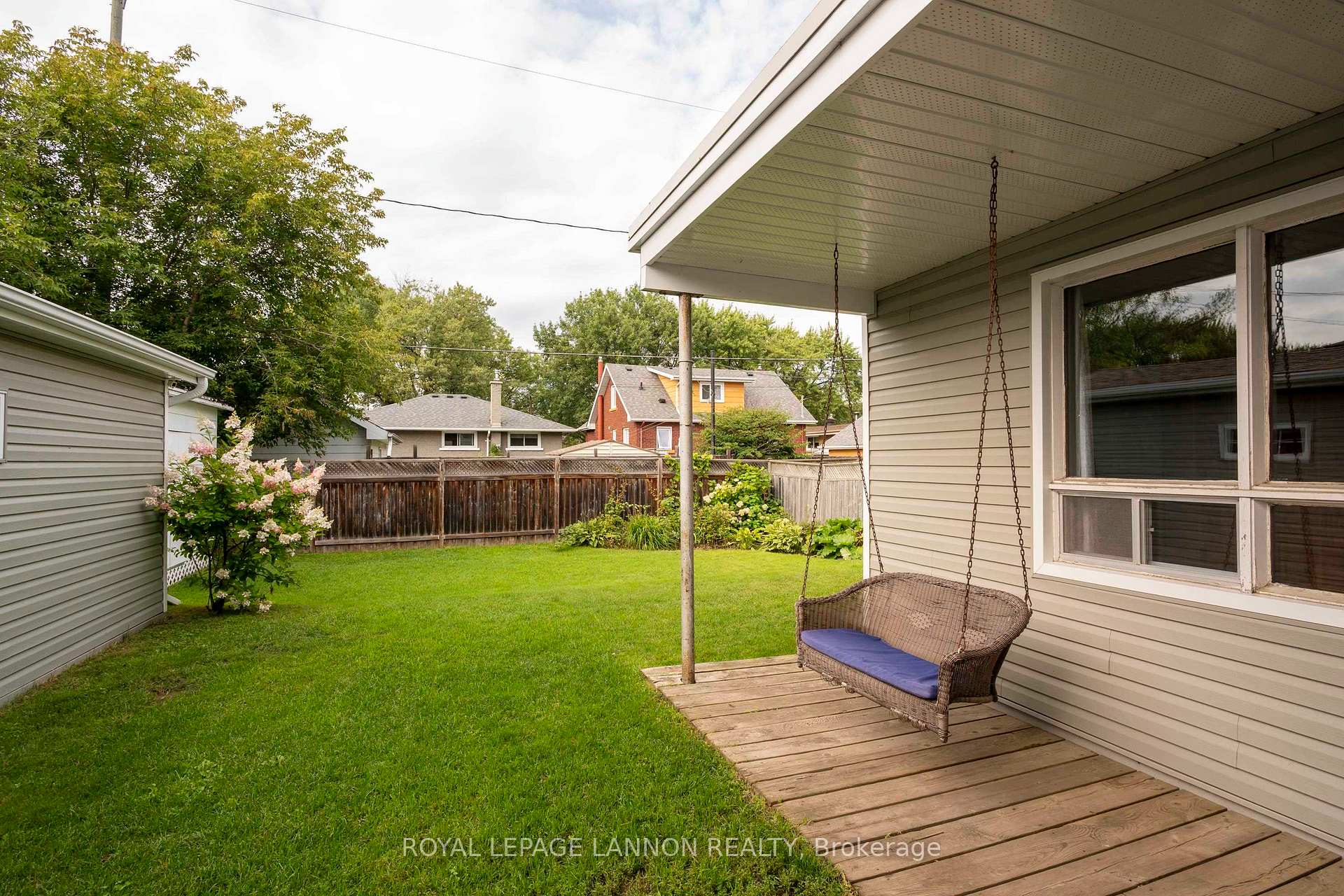 Photo 38 of 2219 Arthur Street E, Thunder Bay, Edgewater Park — HOMEH