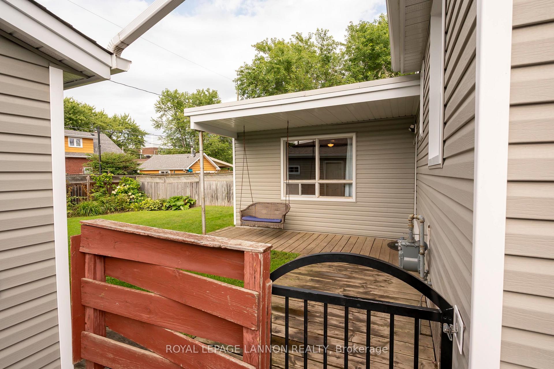 Photo 40 of 2219 Arthur Street E, Thunder Bay, Edgewater Park — HOMEH