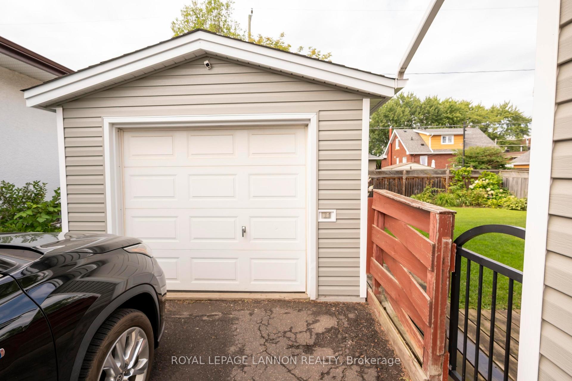 Photo 41 of 2219 Arthur Street E, Thunder Bay, Edgewater Park — HOMEH