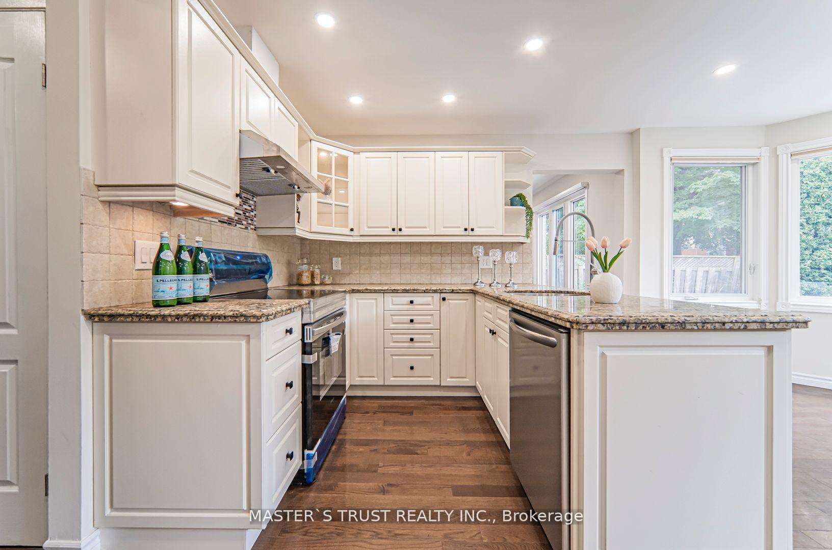 Photo 15 of 2502 Folkway Drive, Mississauga, Erin Mills — HOMEH