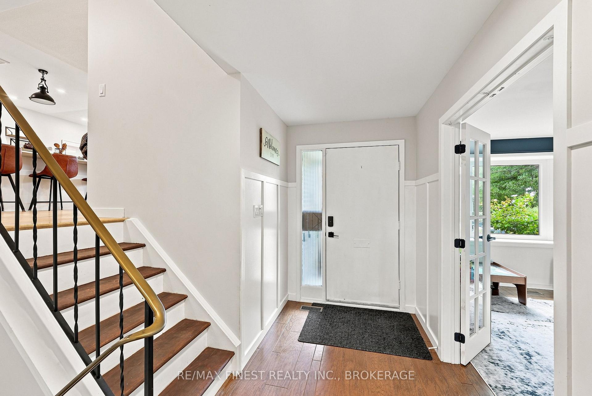 Photo 3 of 907 Pembridge Crescent, Kingston, South of Taylor-Kidd Blvd — HOMEH