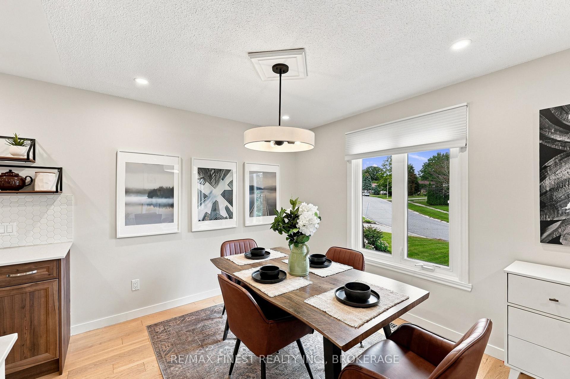 Photo 21 of 907 Pembridge Crescent, Kingston, South of Taylor-Kidd Blvd — HOMEH