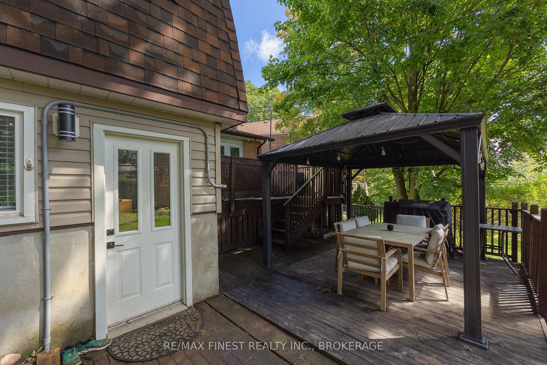 Photo 40 of 907 Pembridge Crescent, Kingston, South of Taylor-Kidd Blvd — HOMEH