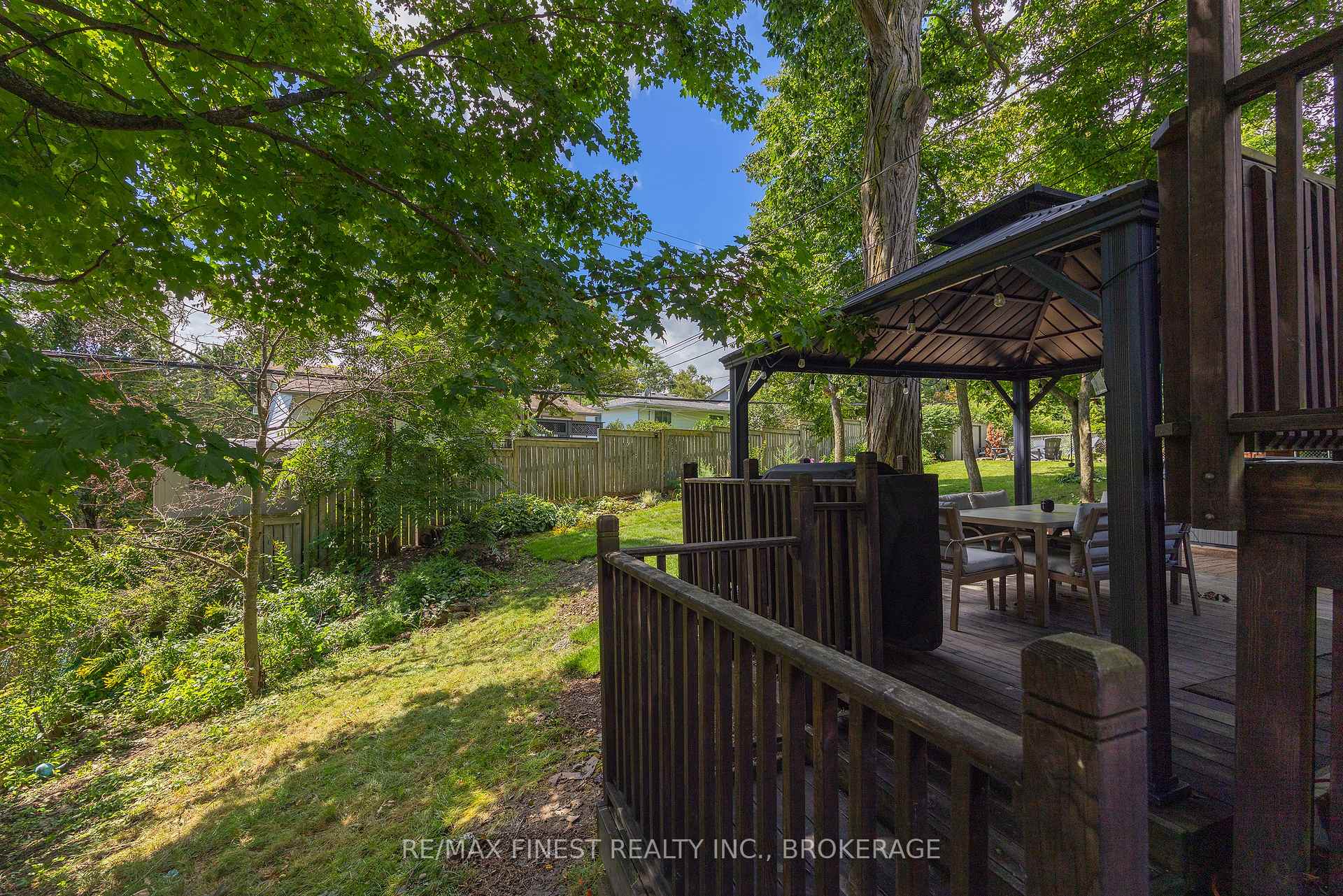 Photo 45 of 907 Pembridge Crescent, Kingston, South of Taylor-Kidd Blvd — HOMEH