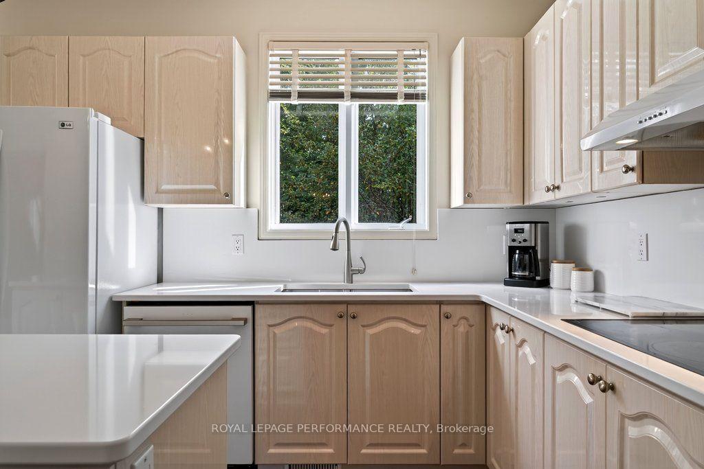 Photo 17 of 3251 Carriage Hill Place, Ottawa, Upper Hunt Club — HOMEH