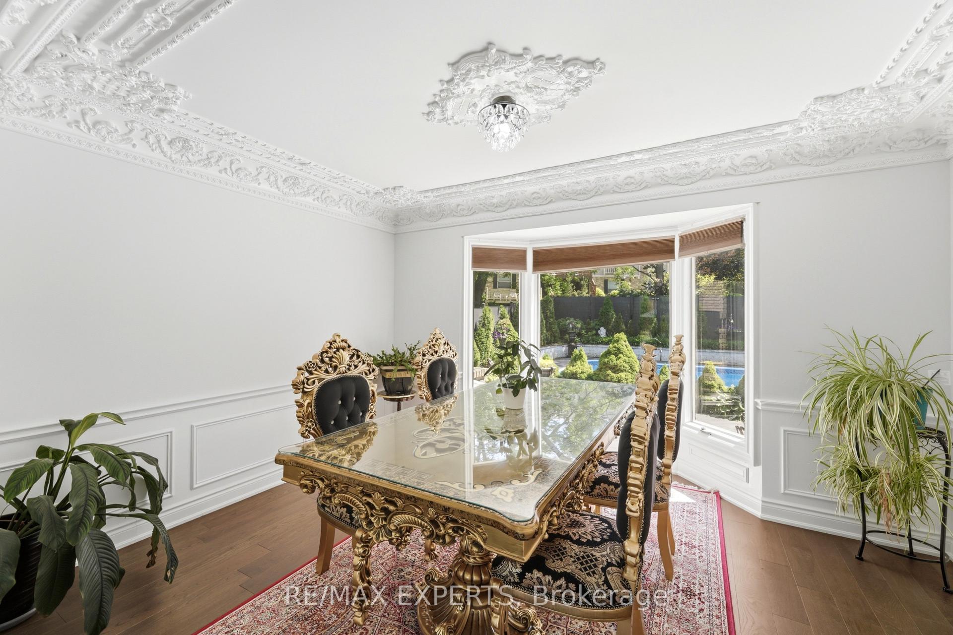 Photo 13 of 28 Stonegate Drive, Hamilton, Ancaster — HOMEH