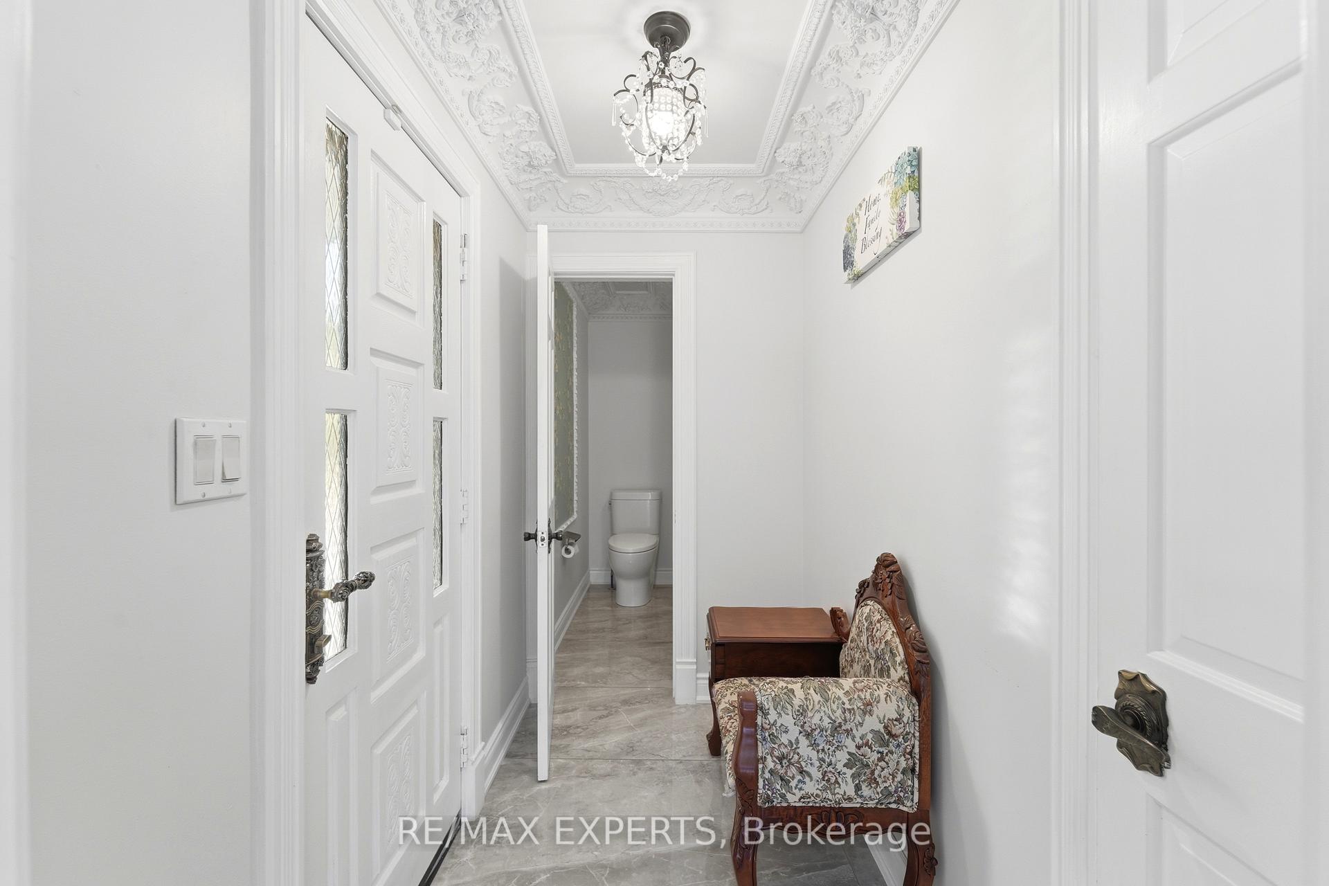 Photo 17 of 28 Stonegate Drive, Hamilton, Ancaster — HOMEH