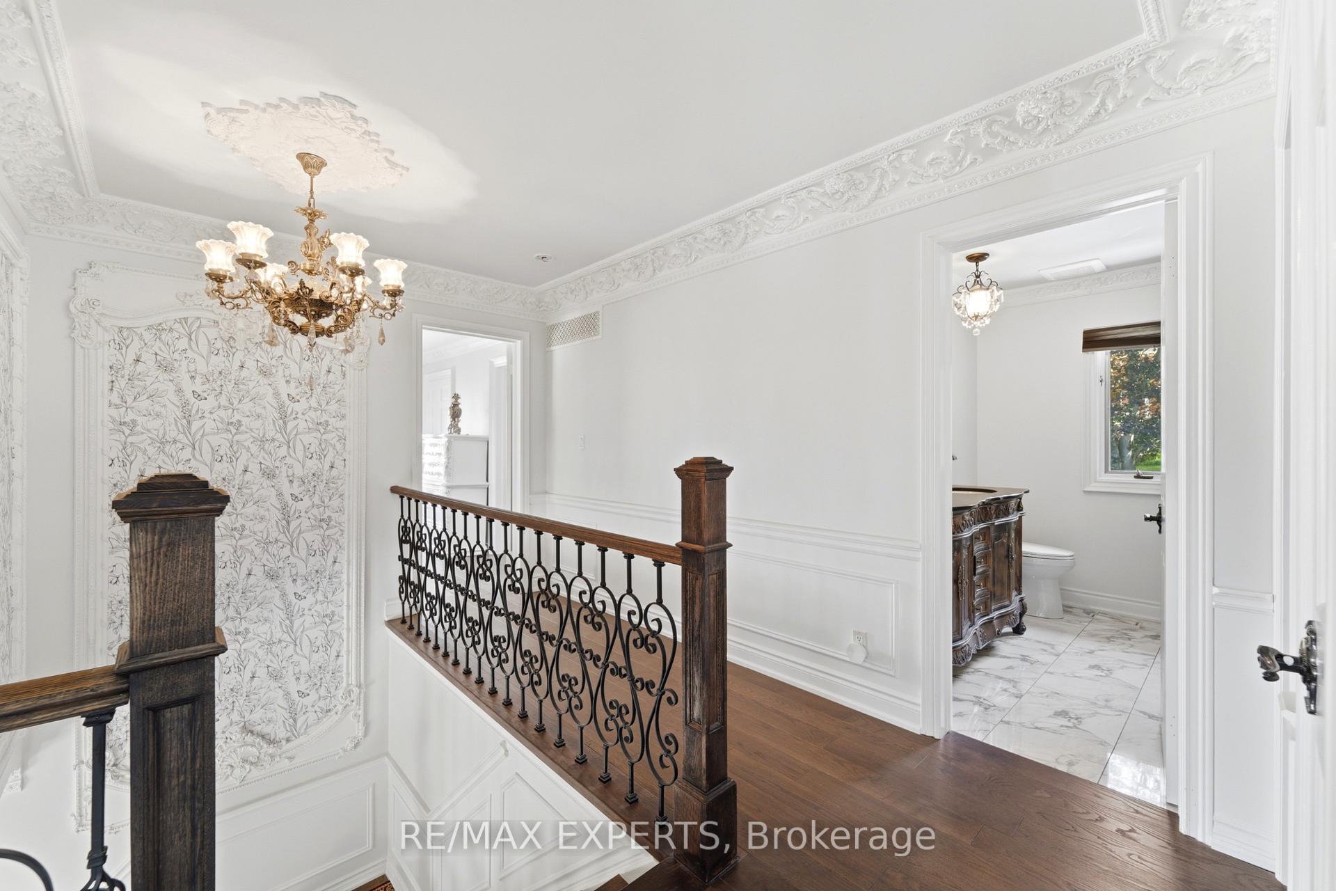 Photo 21 of 28 Stonegate Drive, Hamilton, Ancaster — HOMEH