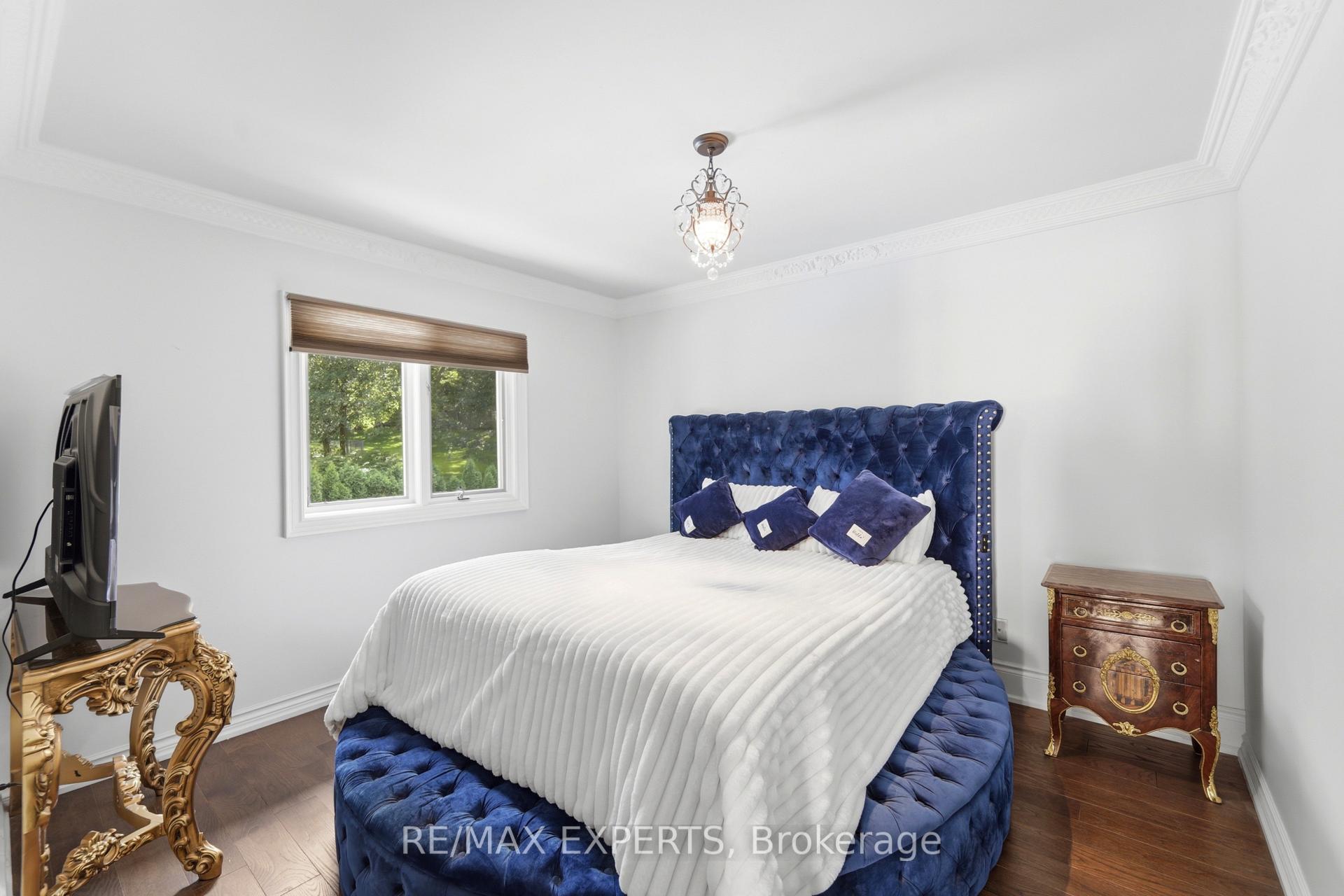 Photo 25 of 28 Stonegate Drive, Hamilton, Ancaster — HOMEH