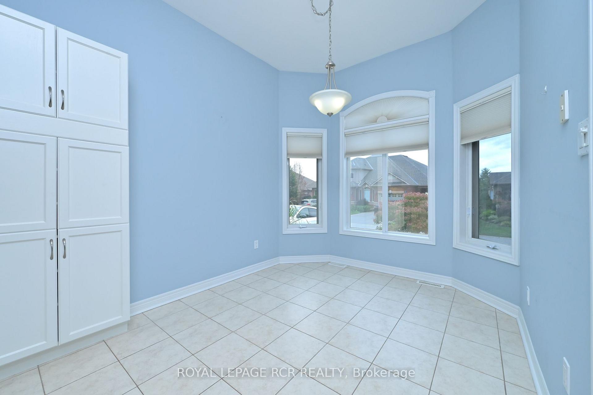Photo 4 of 6 Artisan Lane, New Tecumseth, Alliston — HOMEH